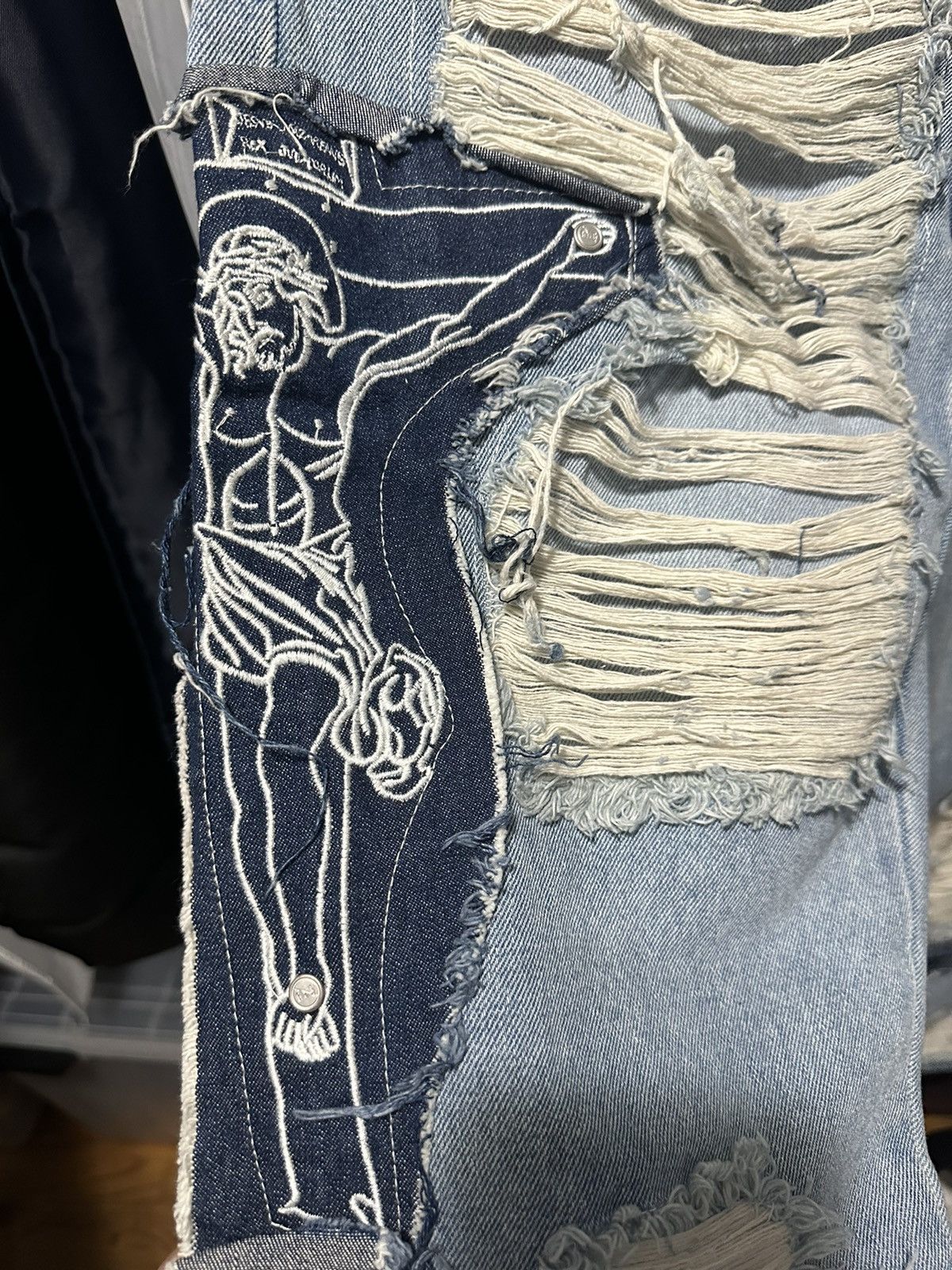 Who Decides War Who Decides War Destroyed Jeans Size US 32 / EU 48 - 2 Thumbnail
