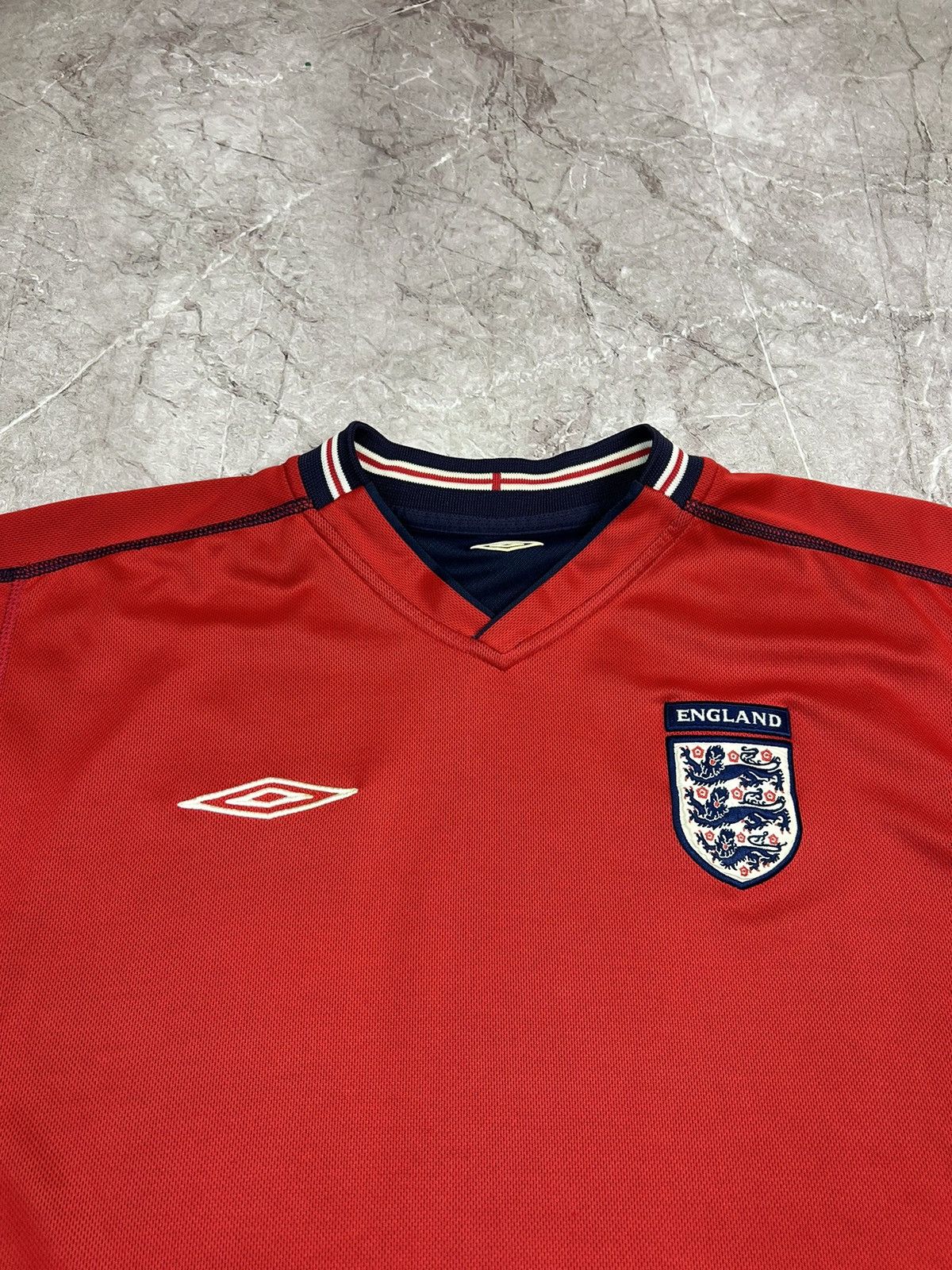 Umbro × Vintage Vintage Umbro England 2004 reversible soccer jersey Size US L / EU 52-54 / 3 - 7 Thumbnail