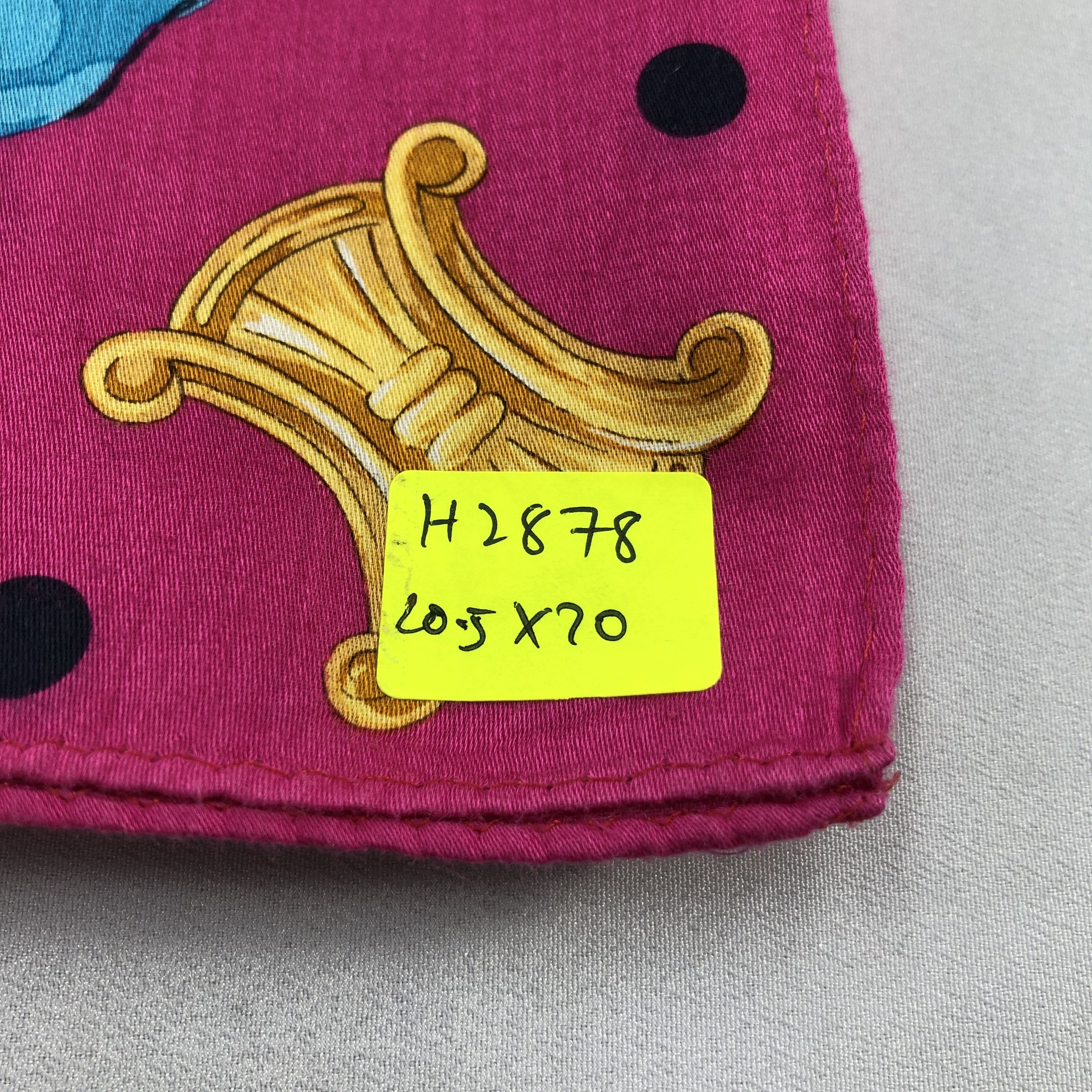 Celine Celine Handkerchief Neckerchief Bandana H2878 Size ONE SIZE - 6 Thumbnail