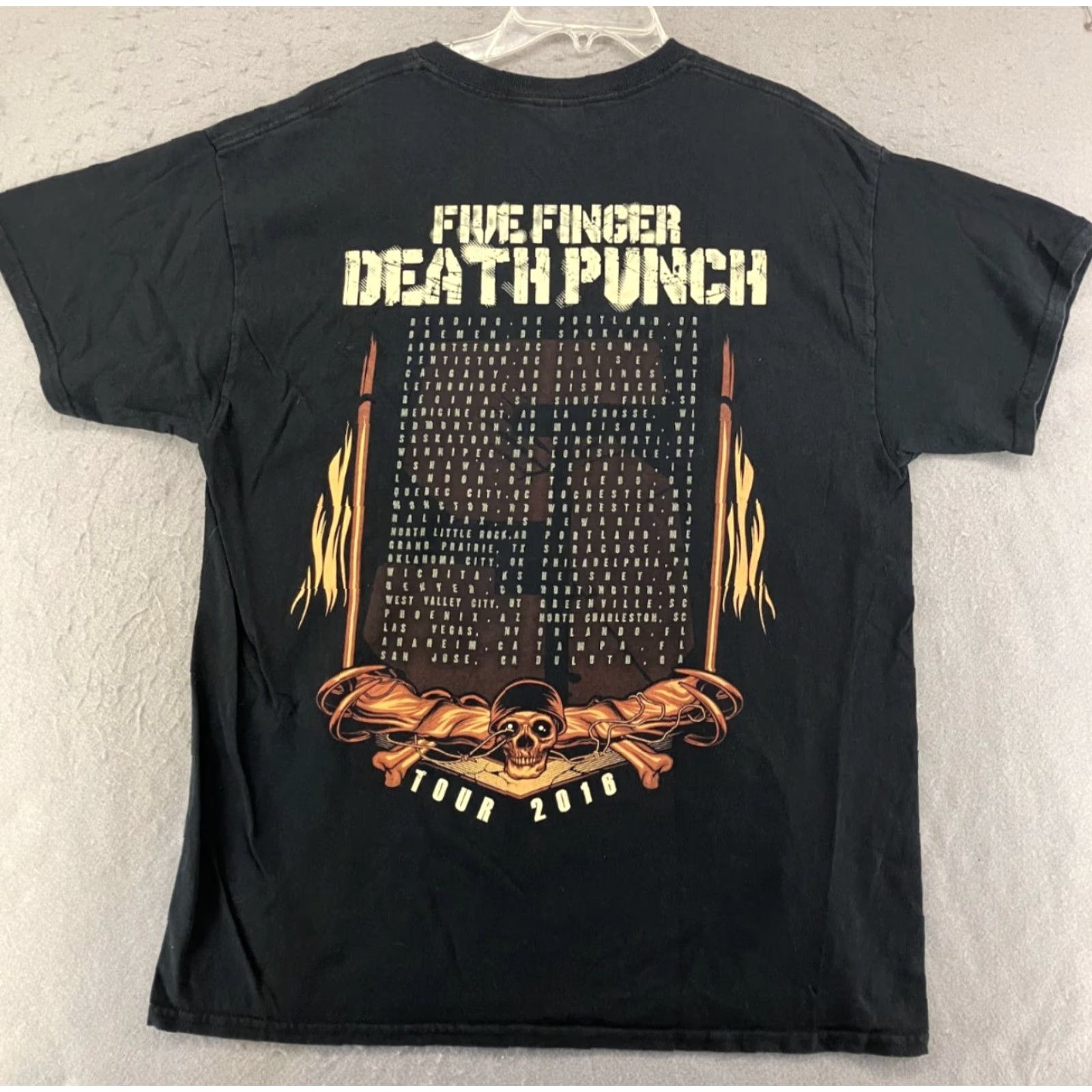 Vintage Five Finger Death Punch Band T-Shirt Adults Large Black Graphic Print 2016 Tour Mens Size US L / EU 52-54 / 3 - 7 Thumbnail