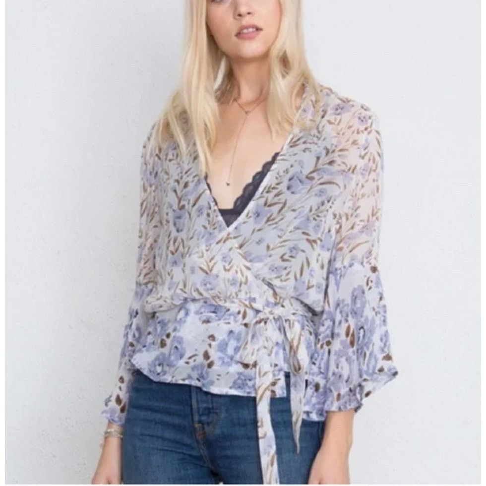 Chan Luu Chan Luu Stonewash Mix Floral Wrap Top Sheer Lilac Print S Size S / US 4 / IT 40 - 1 Thumbnail