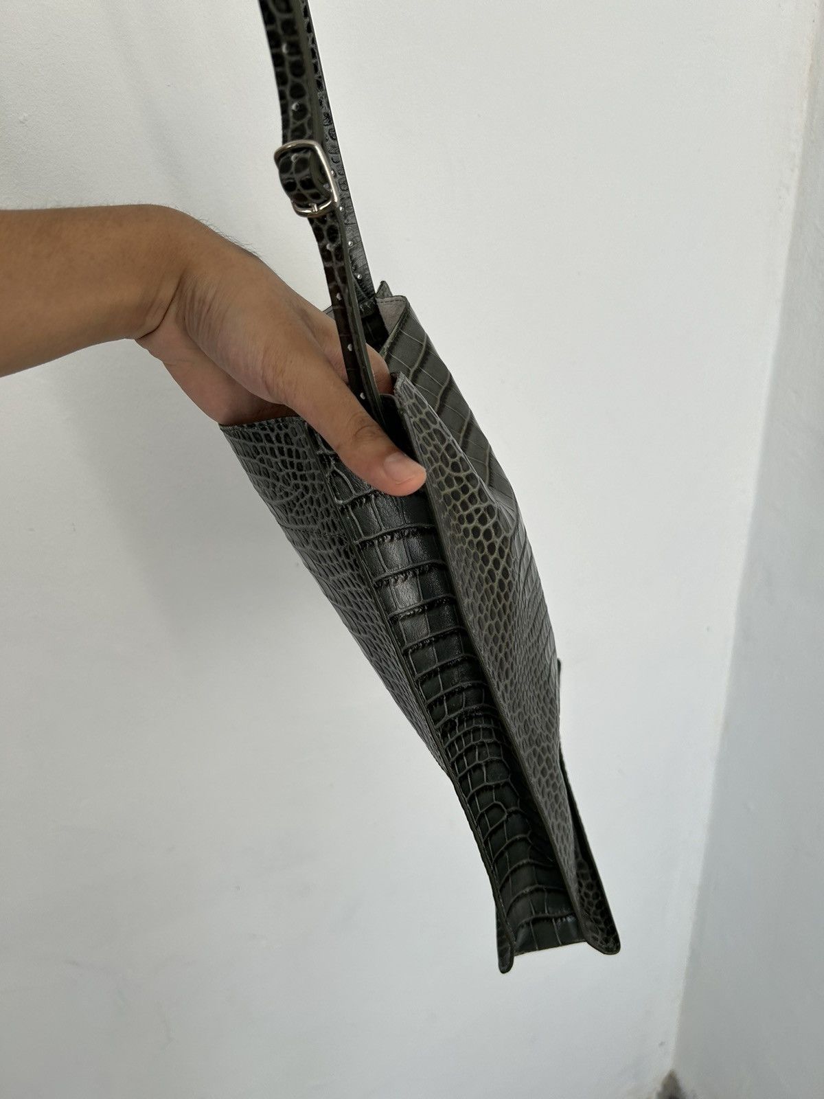 Other SUB TOTE Olive Croco Debossed Size ONE SIZE - 7 Thumbnail