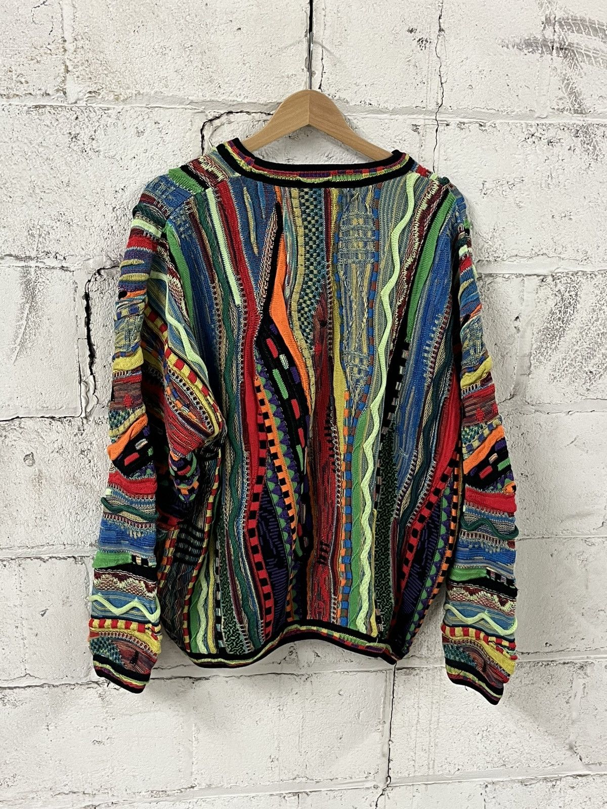 Coogi Coogi style tundra 3d knit sweater rare streetwear hype Size US XL / EU 56 / 4 - 6 Thumbnail
