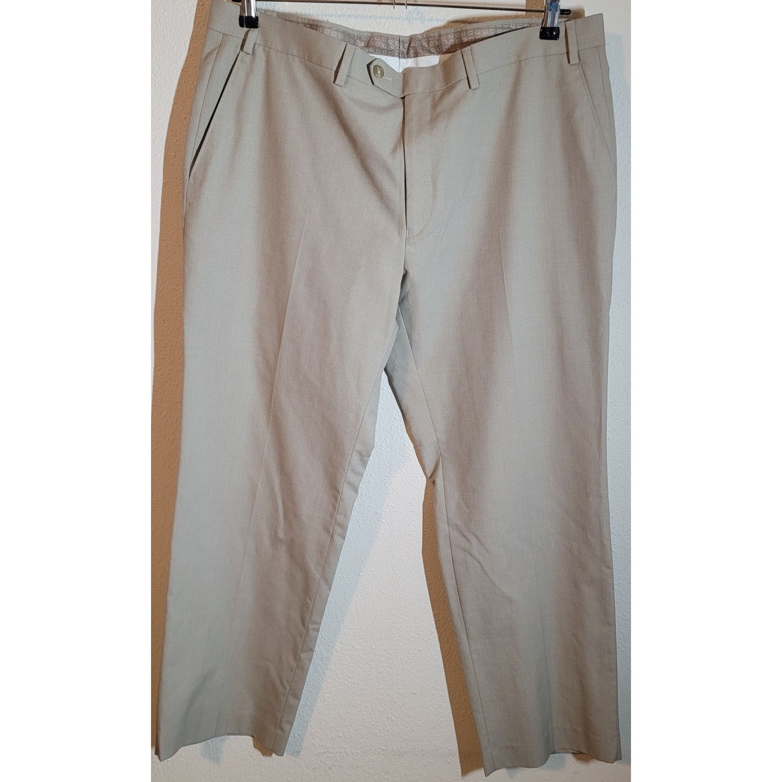 Chaps Chaps Beige Flat Front Men Dress Pants 40 X 30 Straight Leg Size US 40 / EU 56 - 1 Thumbnail