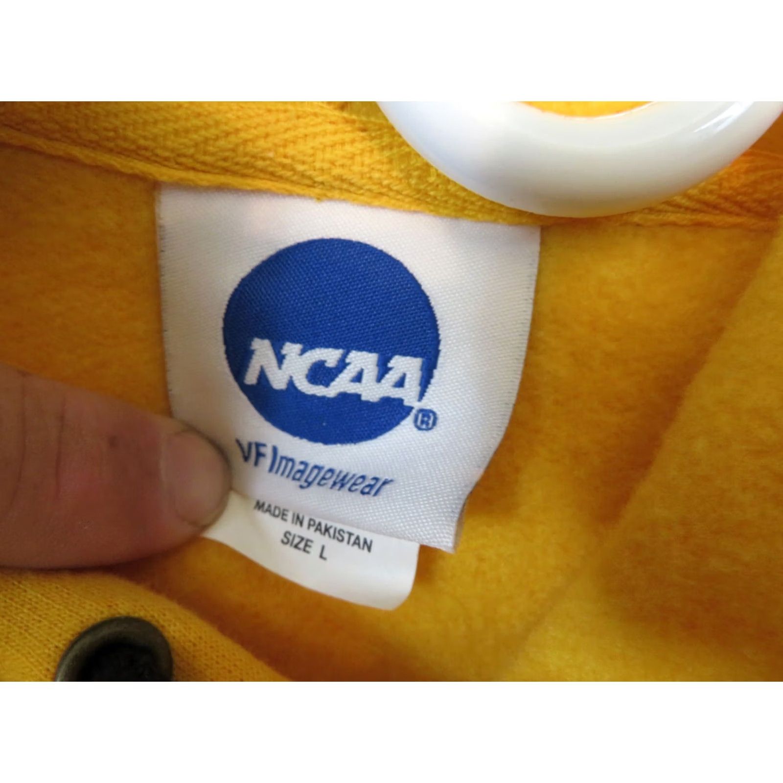 Vintage Iowa Hawkeye yellow black City Ia sweatshirt L hoodie Loose fit Size US L / EU 52-54 / 3 - 3 Thumbnail
