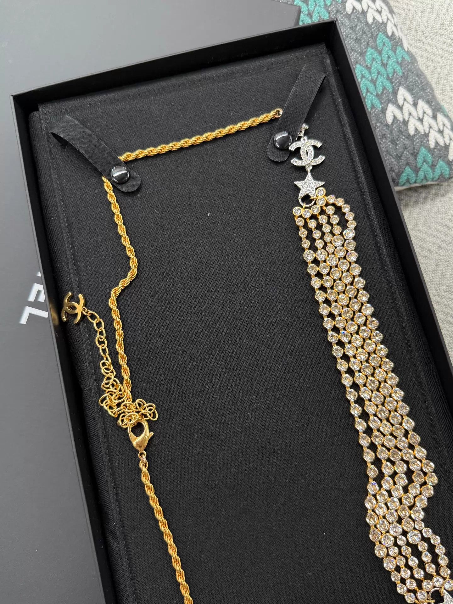 Chanel Chanel Gold Star Rhinestone Belt/Necklace New w/Box Size ONE SIZE - 2 Thumbnail