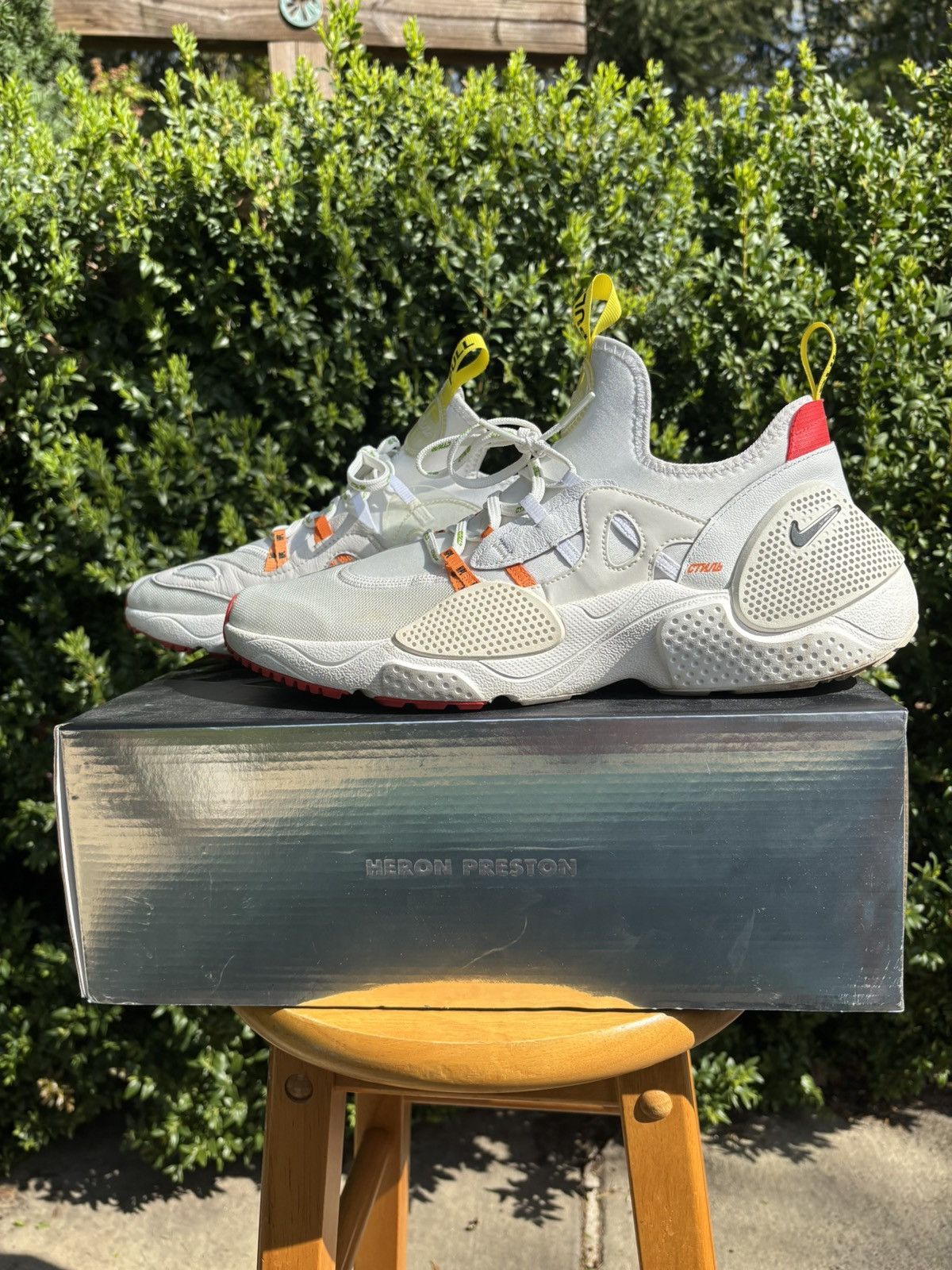 Heron Preston × Nike Heron Preston X Huarache E.D.G.E. 'sail' Size US 12 / EU 45 - 1 Thumbnail