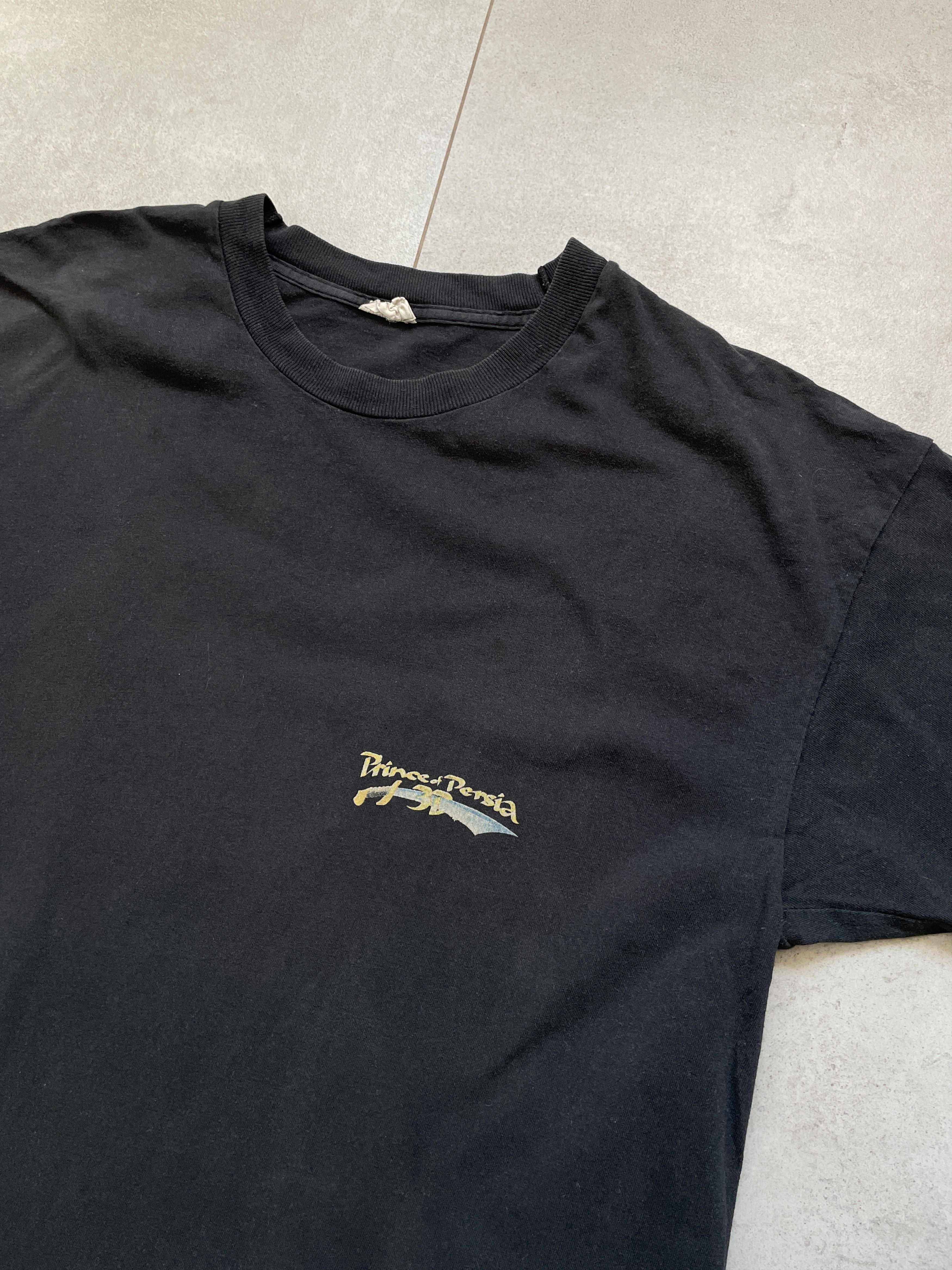 Playstation VINTAGE PRINCE OF PERSIA ON TOUR 1 2D GAME WASHED BLACK TEE Size US M / EU 48-50 / 2 - 4 Thumbnail