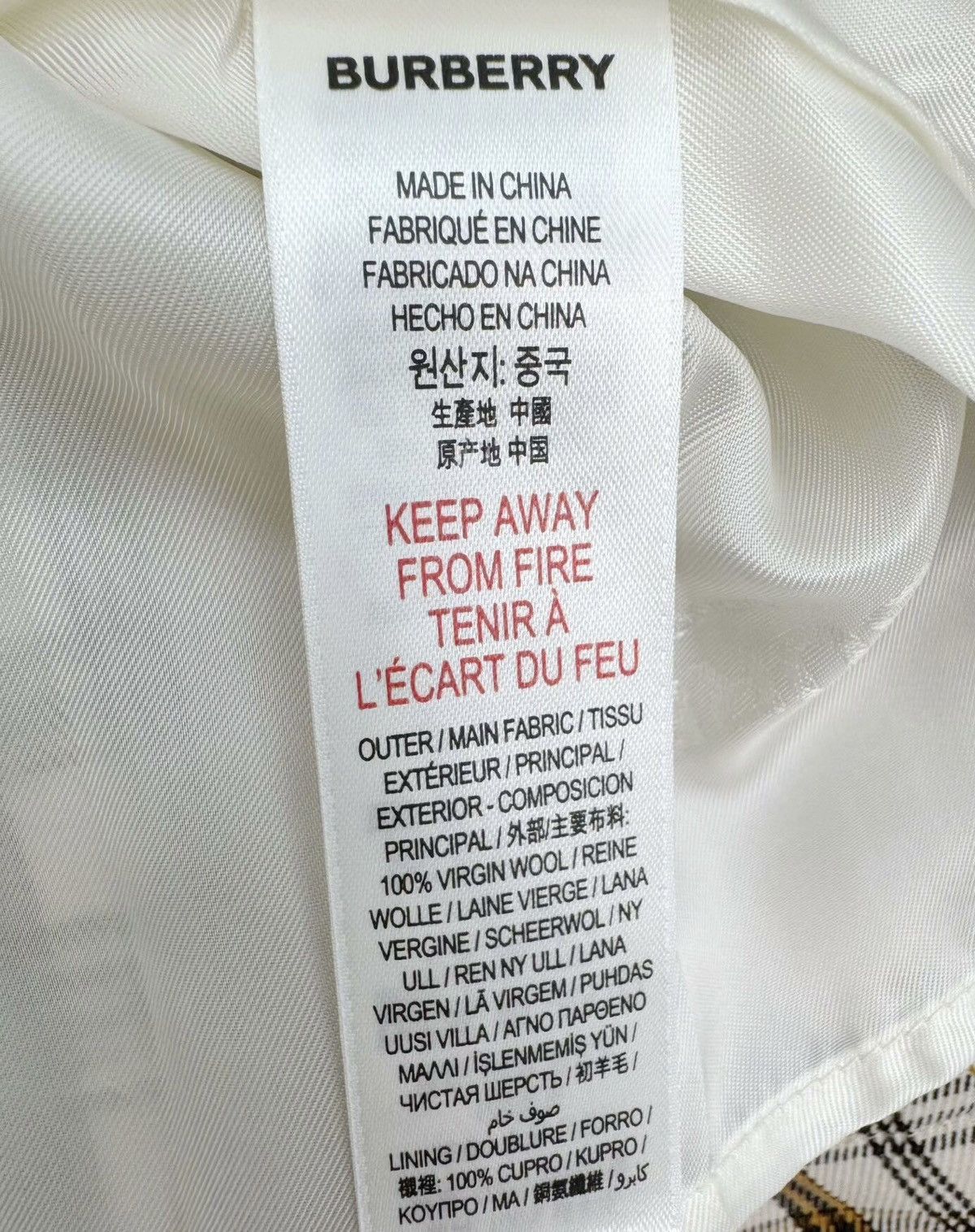 Burberry Brand new Burberry pleated skirt Size 27" / US 4 / IT 40 - 6 Thumbnail