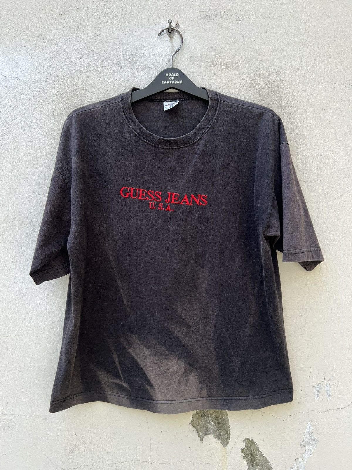 Guess Vintage 90s Guess Uneven Embroidery Spell Out Sun Faded tee Size US XL / EU 56 / 4 - 5 Thumbnail