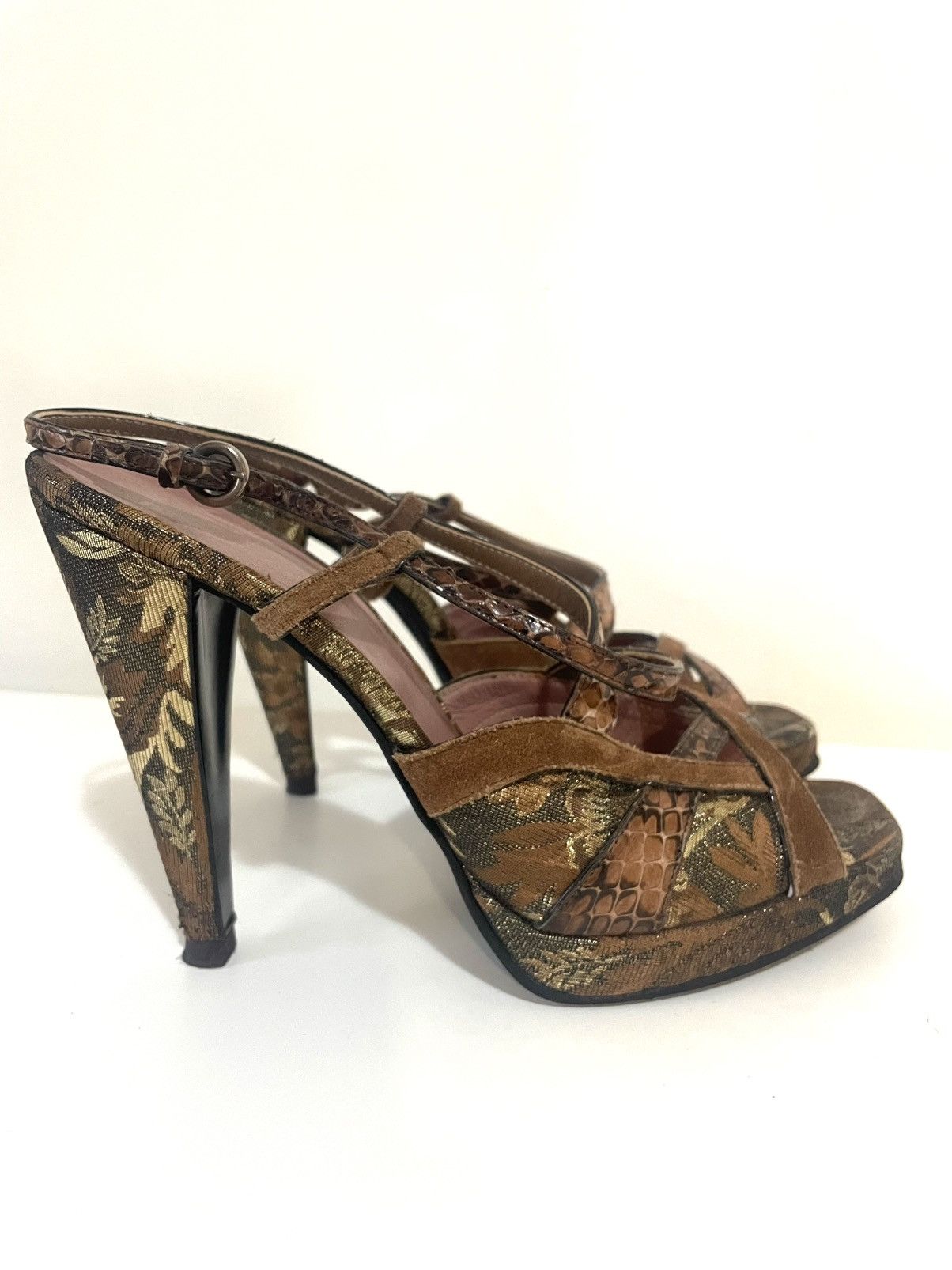 Miu Miu Authentic Miu Miu high heel sandals in gold Size US 9.5 / IT 39.5 - 10 Thumbnail
