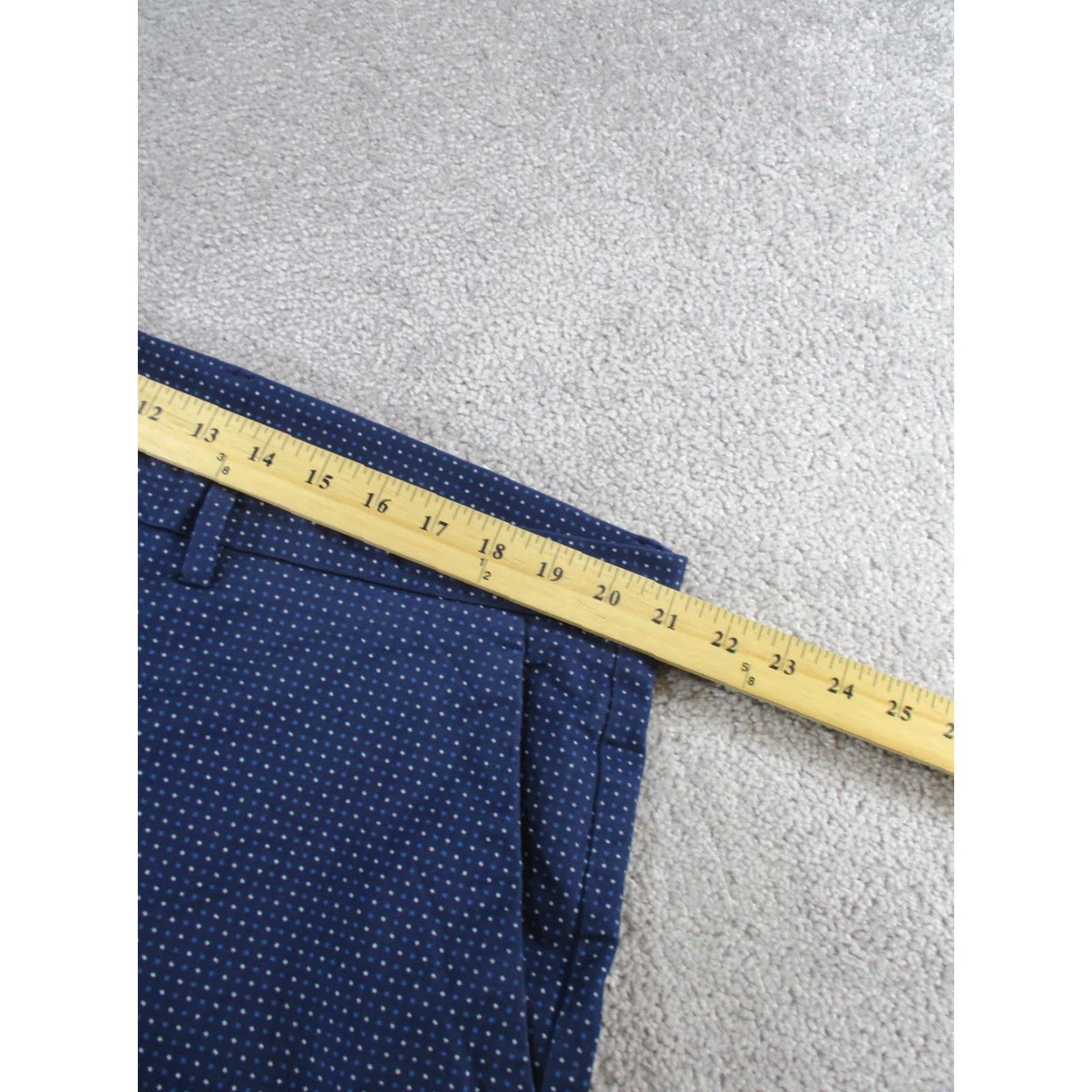 Michael Kors VINTAGE Michael Kors Shorts Mens 40 Chino Navy Blue Polka Dot Cotton Spandex Casual Beach 40 Mens Size US 40 / EU 56 - 6 Thumbnail