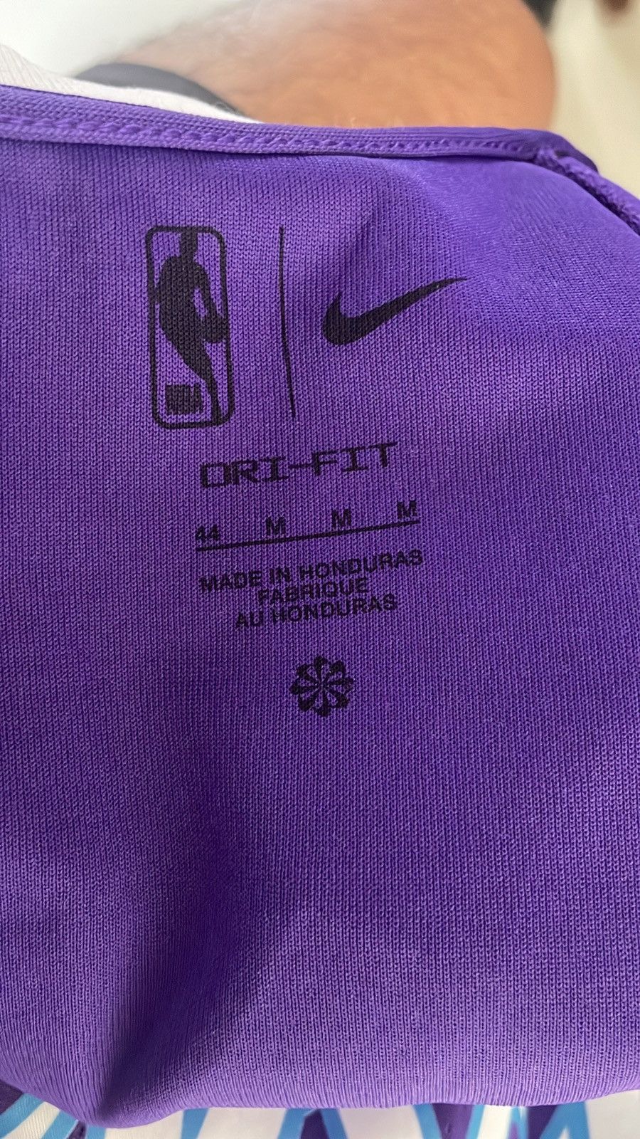 Nike LeBron James #6 Lakers 75th NBA Anniversary City Edition Size US S / EU 44-46 / 1 - 8 Thumbnail