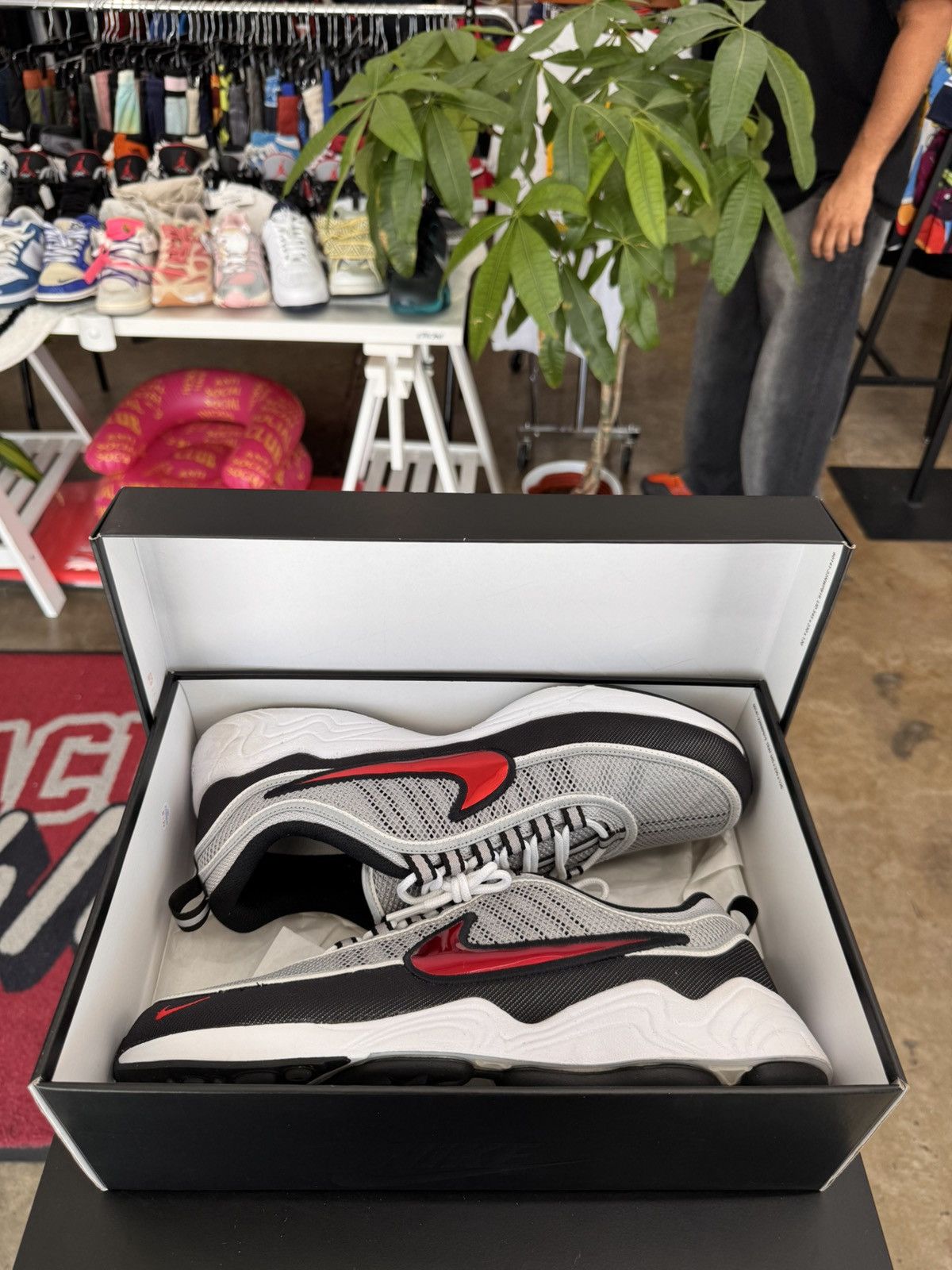 Nike Nike Air Zoom Spiridon Sport Red Size 13 (2024) Size US 13 / EU 46 - 10 Thumbnail