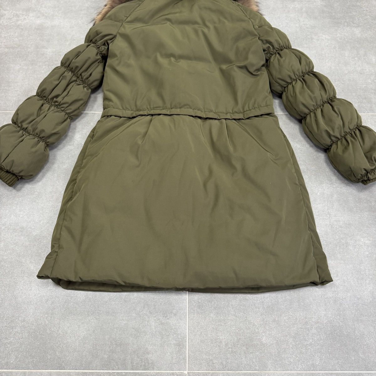 Moschino Moschino Cheap and Chic Women Fur Coat Jacket Size 34 / US 4 Size XS / US 0-2 / IT 36-38 - 23 Thumbnail