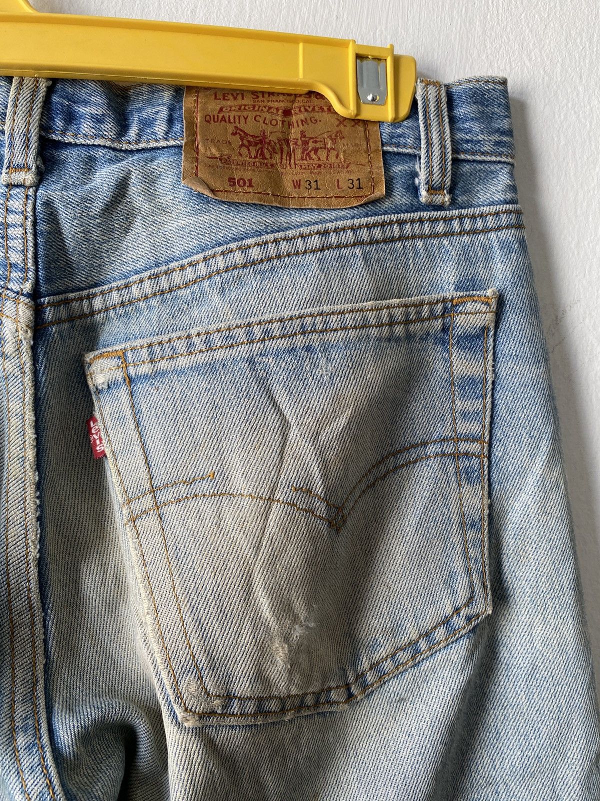 Levi's Vintage Levi’s 501 Top Button 524 Distressed Denim Size US 30 / EU 46 - 14 Thumbnail