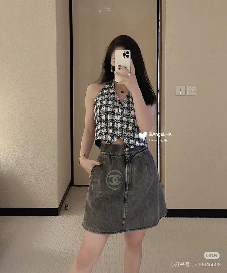 Chanel Chanel 23C Early Spring Show Gray Glitter Denim Skirt Size 24" / US 00 / IT 34 - 8 Thumbnail
