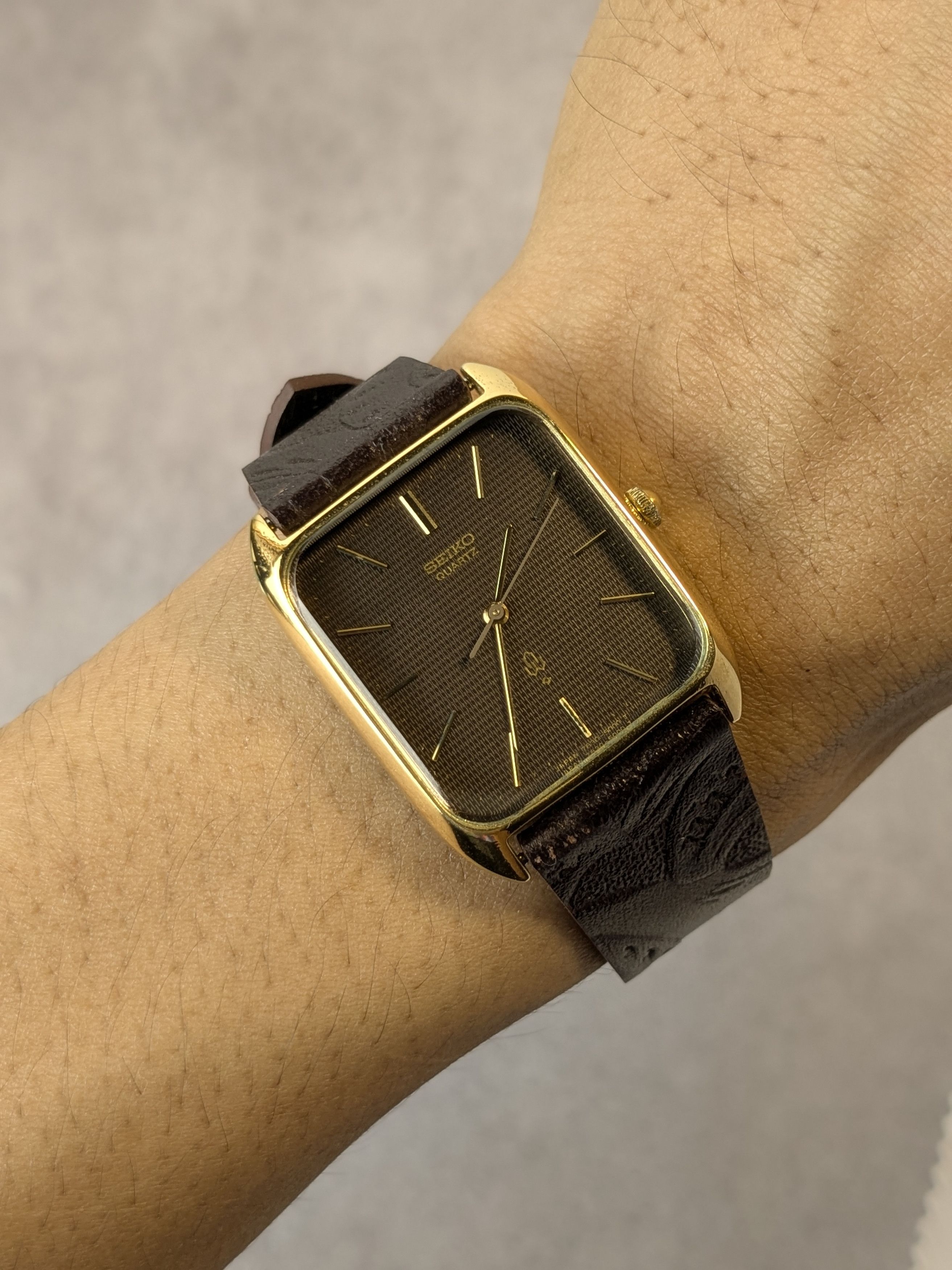 Seiko Tank Quartz Tekstured Dial