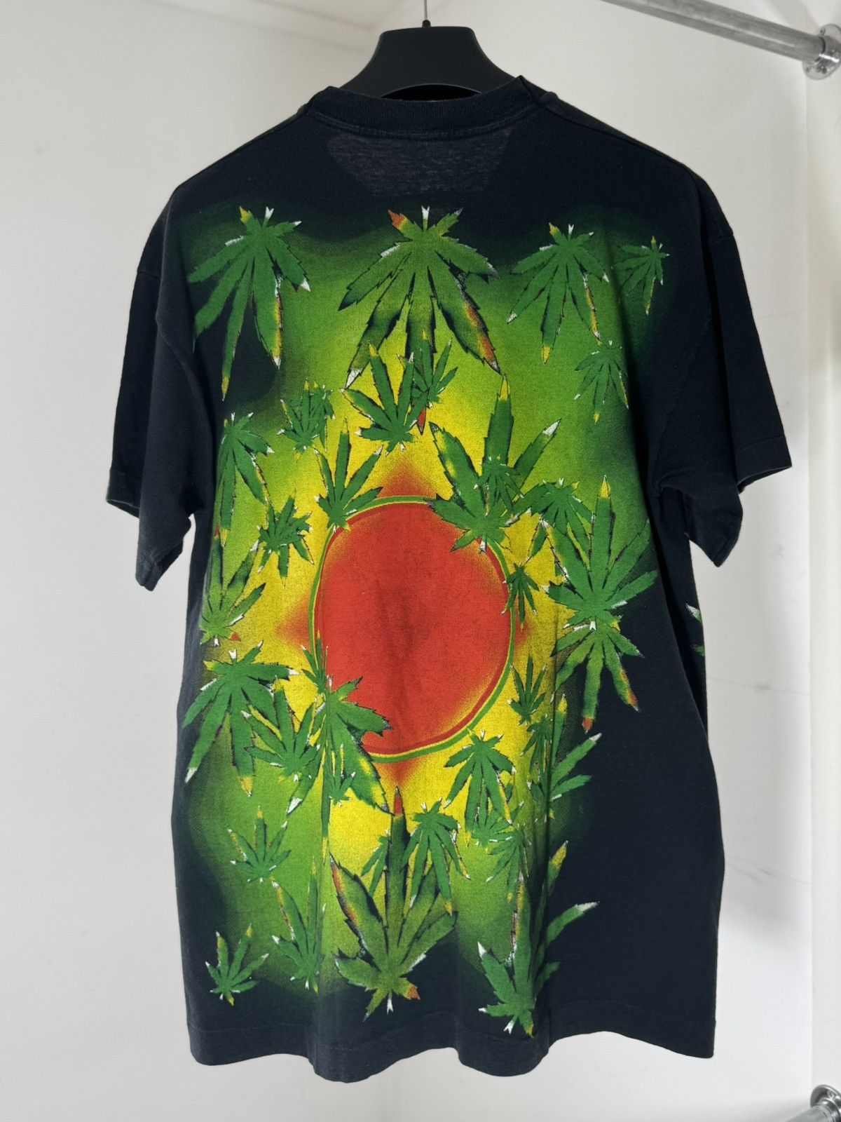 Bob Marley Vintage 1999 BOB MARLEY OVERPRINTED WEED RAP TEE Size US L / EU 52-54 / 3 - 2 Thumbnail