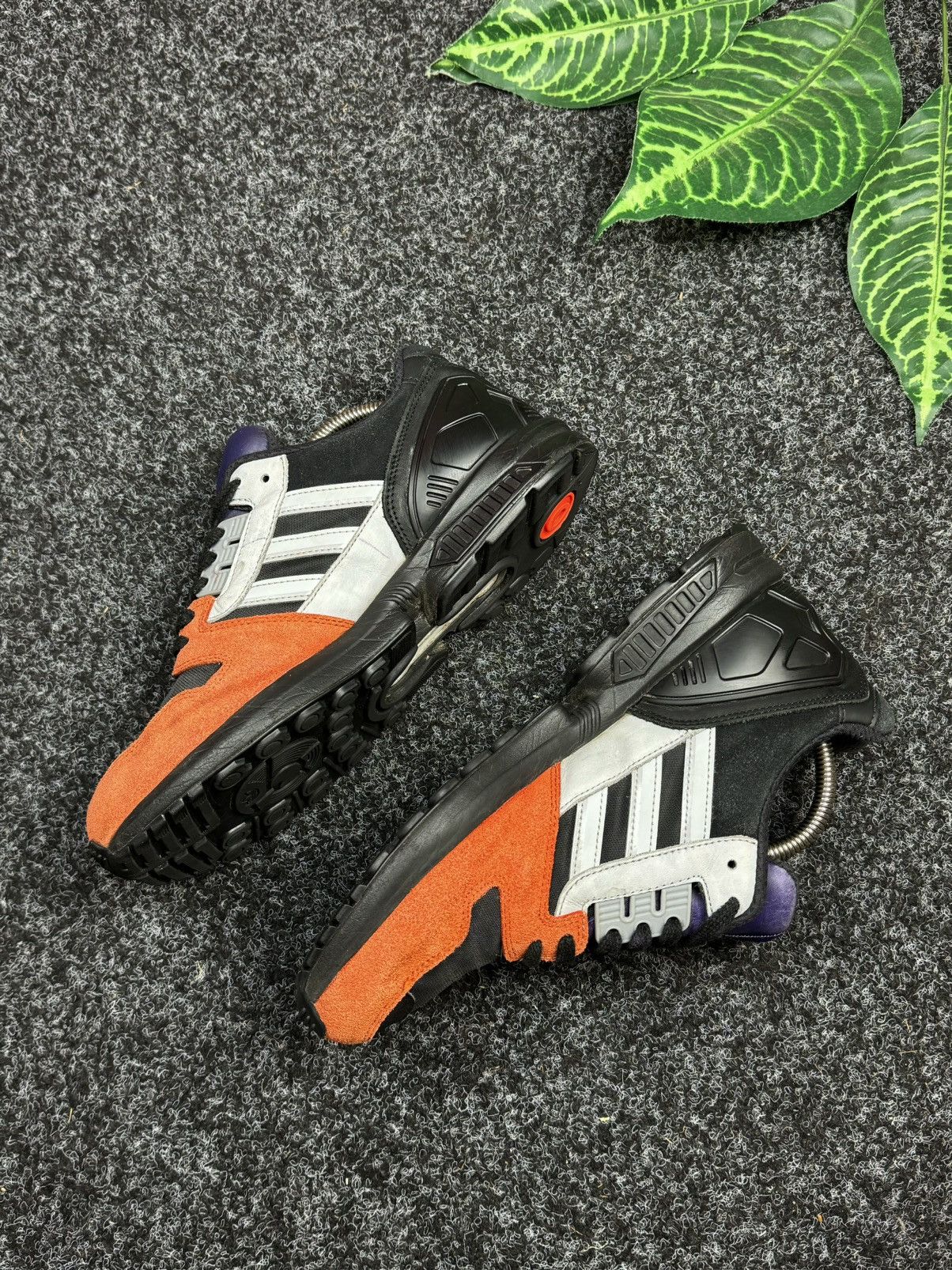 Adidas Adidas Zx 8000 Irak Black Gore tex size 42 Size US 8 / EU 41 - 11 Thumbnail