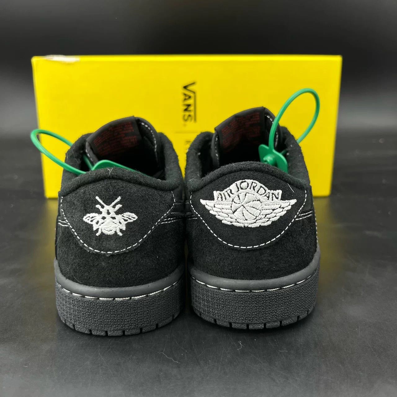 Nike Air Jordan 1 Low TS 'Black Samurai' Wmn 38.5 Worn LN WithBox Size US 8 / IT 38 - 4 Thumbnail