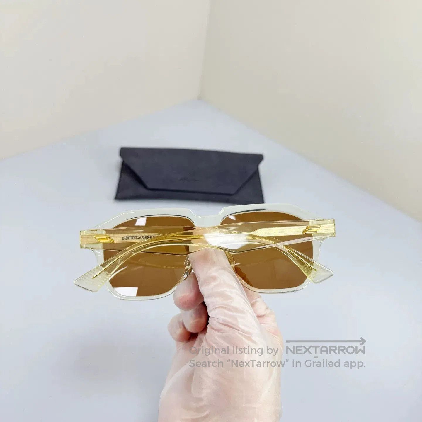 Bottega Veneta Bottega Veneta Gold Letter Sunglasses. Size ONE SIZE - 3 Thumbnail