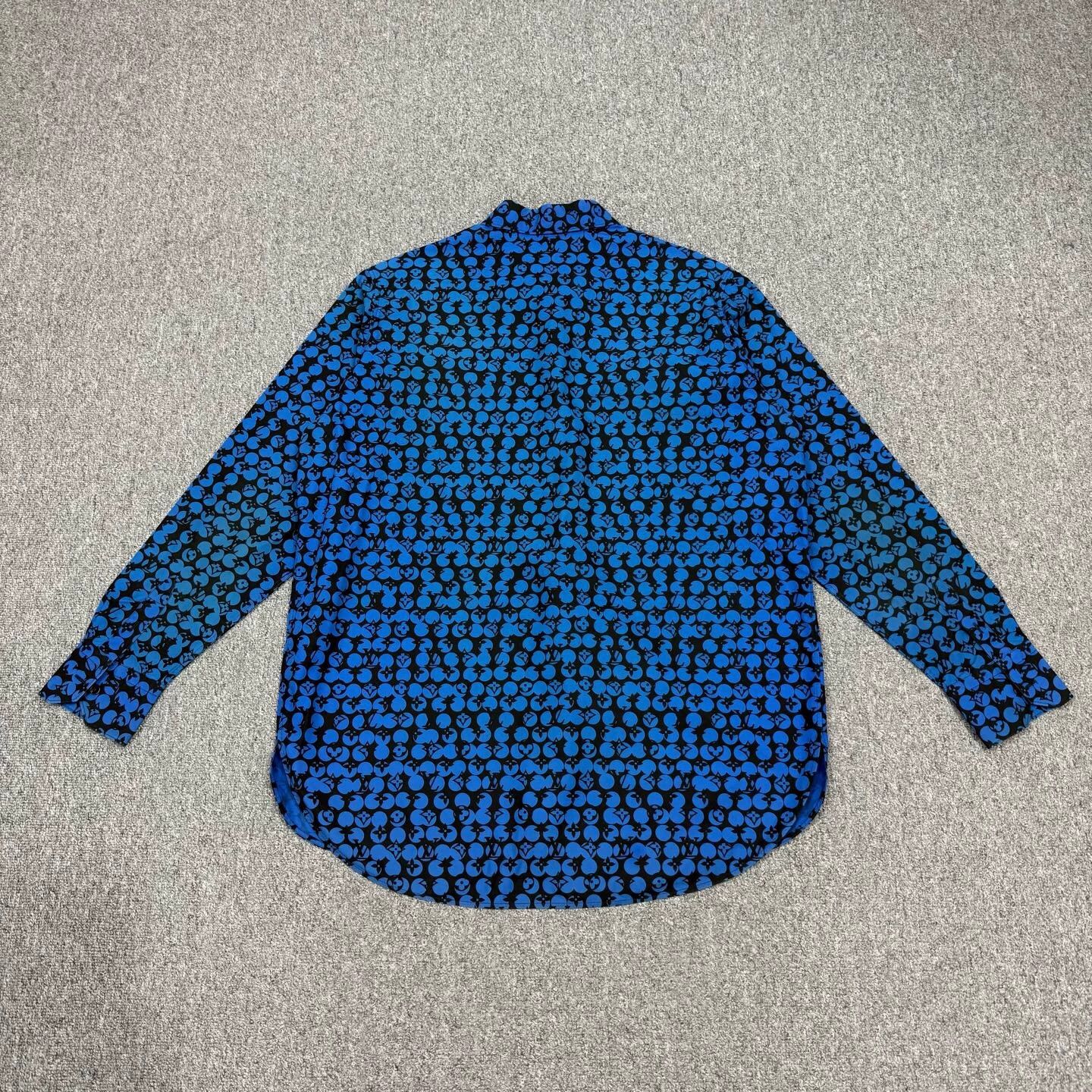 Louis Vuitton LV blue all over polka dots long sleeve shirt L 95 new Size US L / EU 52-54 / 3 - 2 Thumbnail