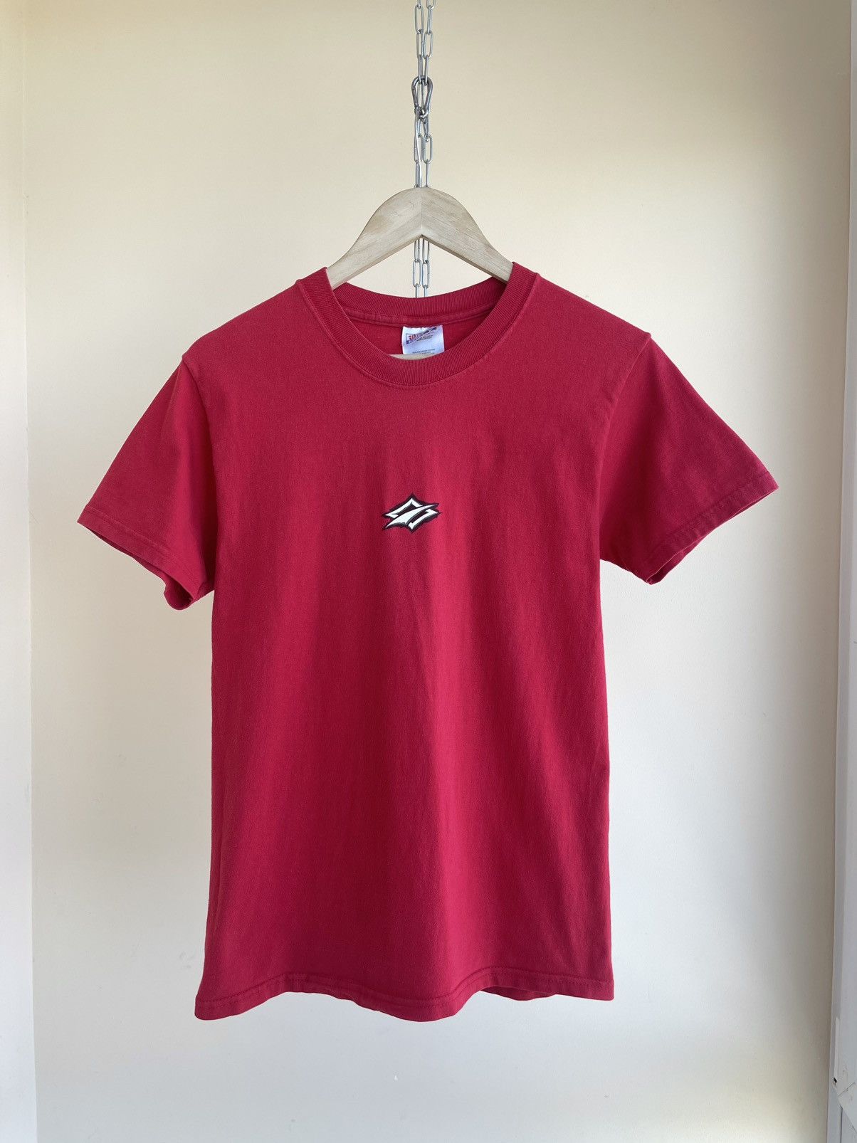 Hanes Robby Naish Wave Print Windsurfing TShirt 2002 Vintage 2000s Size US S / EU 44-46 / 1 - 2 Thumbnail