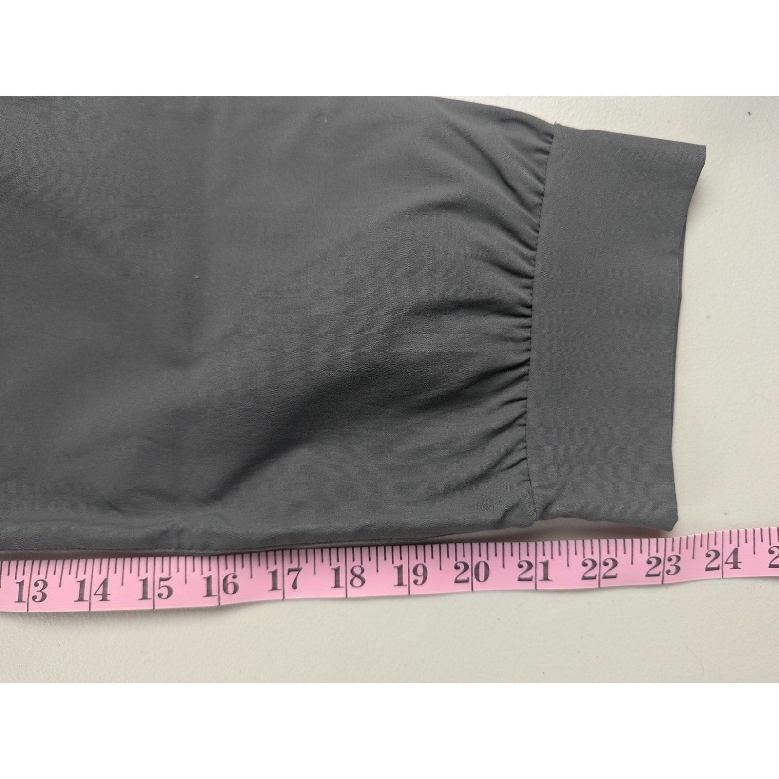 Eddie Bauer Eddie Bauer First Ascent Hiking Pants Womens 10 Grey Cropped Size 32" / US 10 / IT 46 - 8 Thumbnail