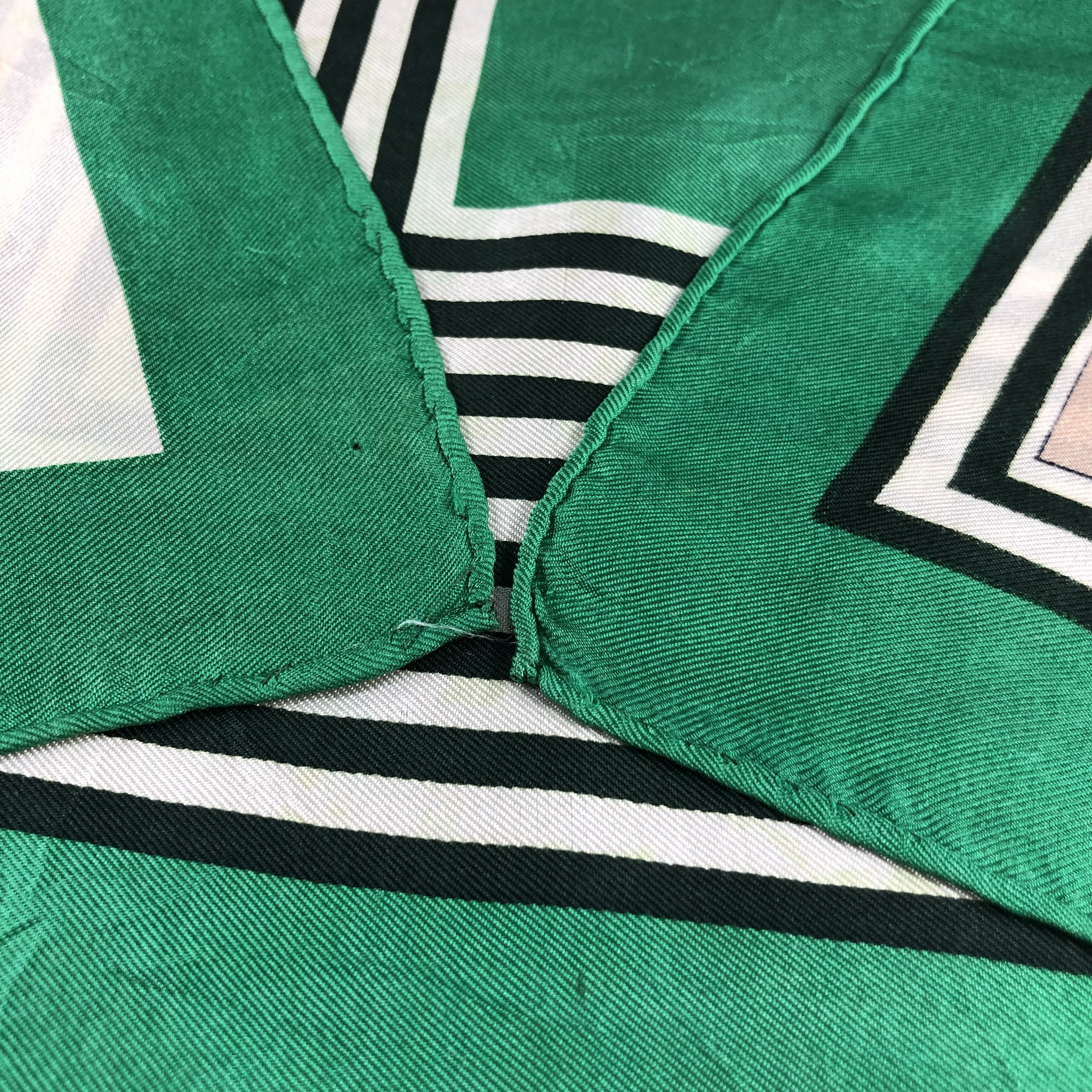 Vintage Vintage Christiane Ovre Hand Rolled Silk Scarf M896 Size ONE SIZE - 4 Thumbnail