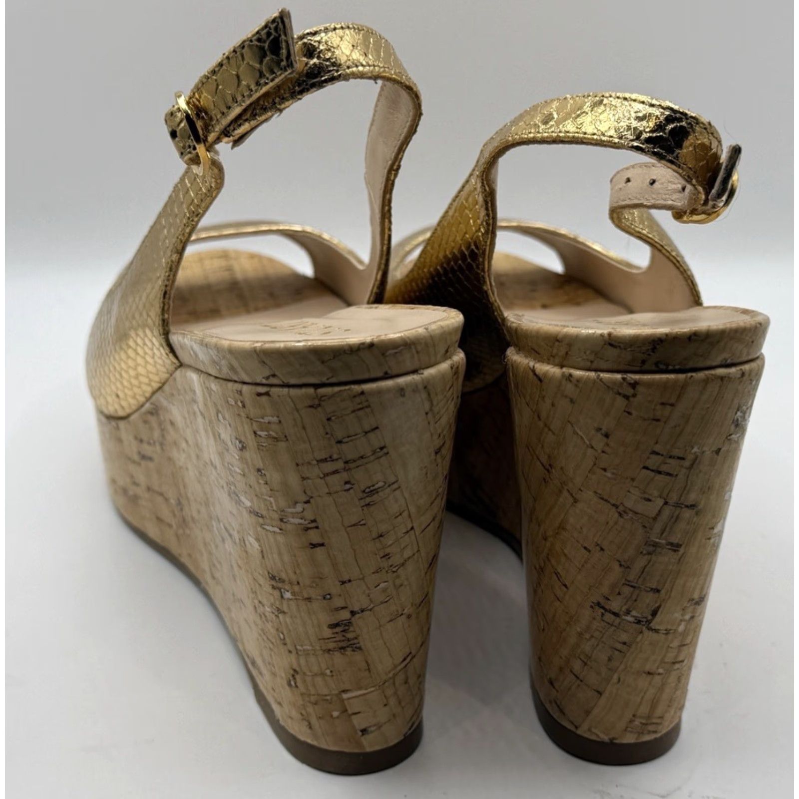 Stuart Weitzman STUART WEITZMAN Riveria Gold Python-Embossed Metallic Leather Cork Wedge 6 Size US 6 / IT 36 - 5 Thumbnail