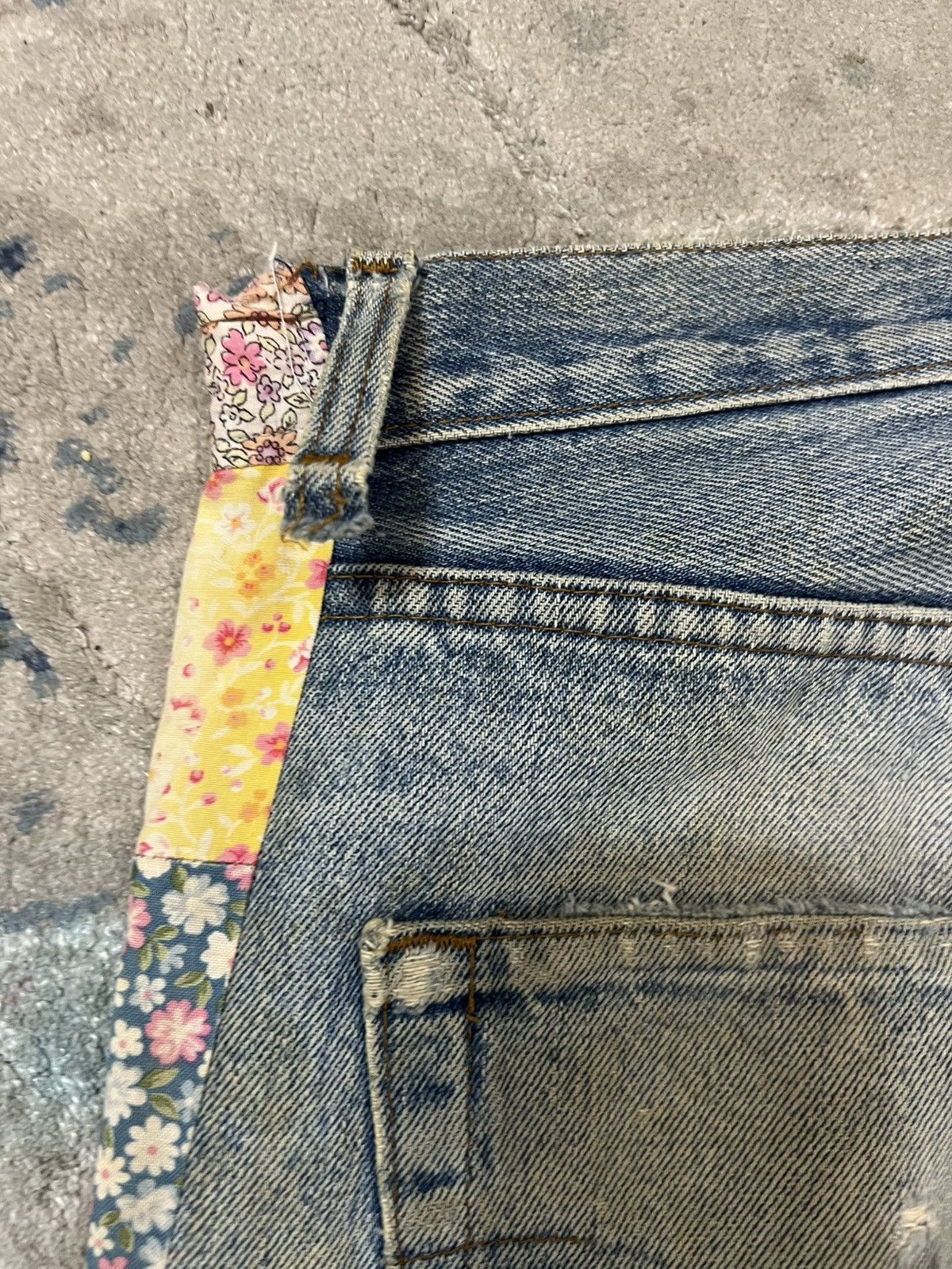 Vintage Vintage Levis 501 Big E Distressed Denim Jeans Size US 30 / EU 46 - 9 Thumbnail