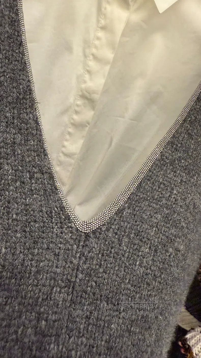 Brunello Cucinelli Brunello Cucinelli Grey Beaded Cashmere Sweater Size M / US 6-8 / IT 42-44 - 4 Thumbnail