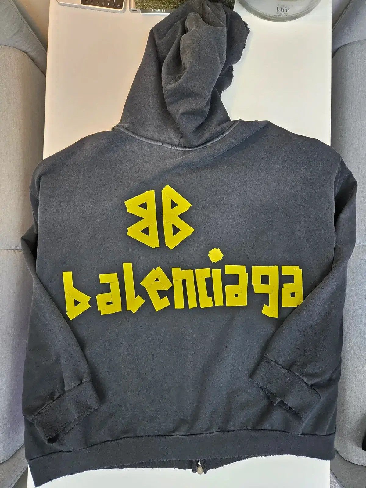 Balenciaga Balenciaga Tape Type Zip Up Ripped Pockets Hoodie Size US XXL / EU 58 / 5 - 1 Thumbnail