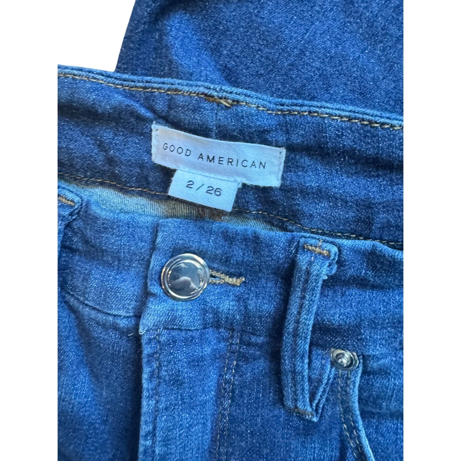 Good American Good American Stretch PETITE STRAIGHT JEANS Size 2/26 Size 26" / US 2 / IT 38 - 4 Thumbnail