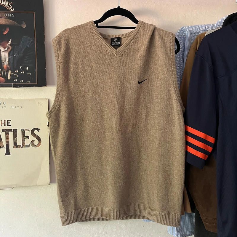 Nike Vintage Tan Beige Nike Vest 100% Cotton L Athletic sports Size US L / EU 52-54 / 3 - 2 Thumbnail