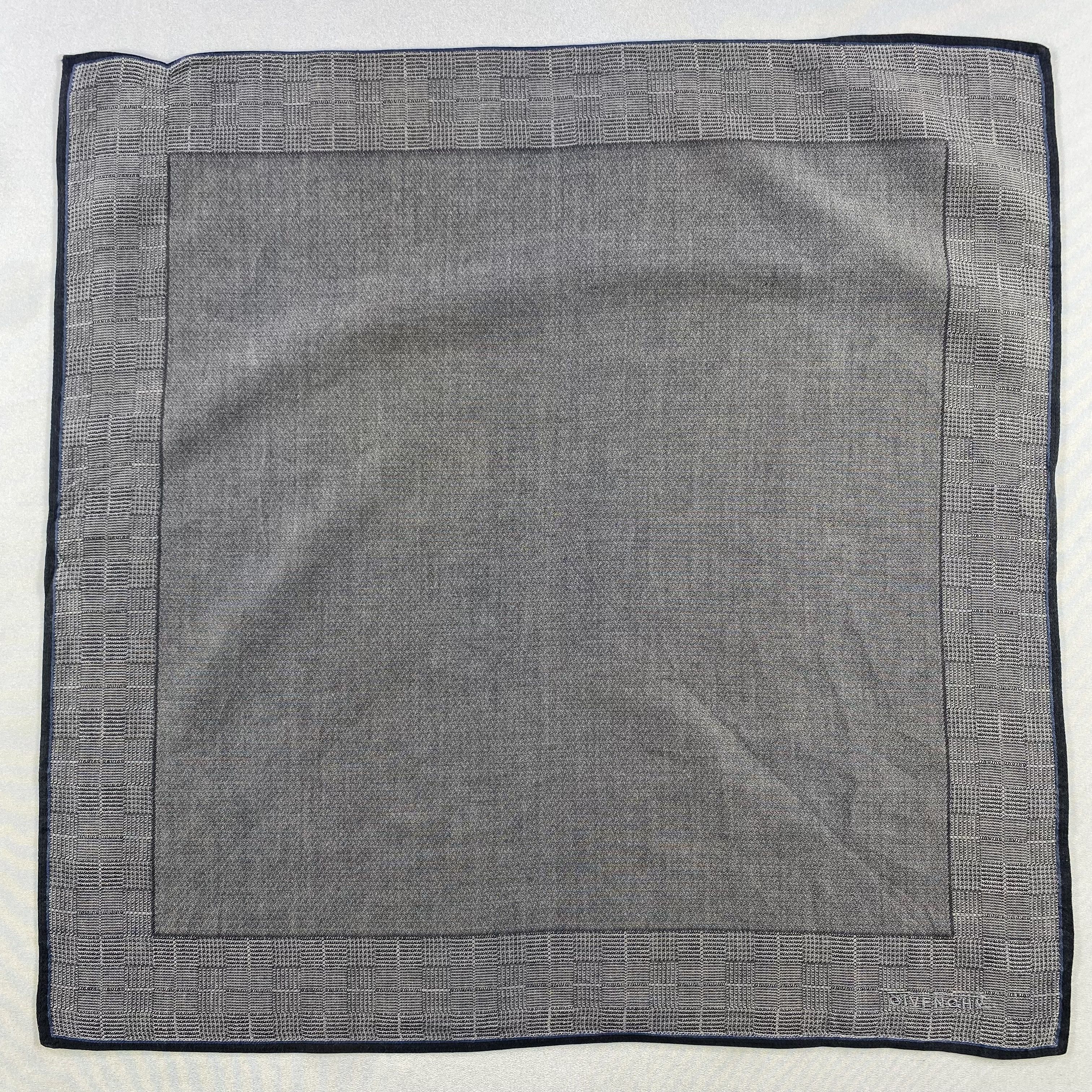 Vintage Givenchy Bandana/ Handkerchief / Neckerchief Size ONE SIZE - 1 Thumbnail