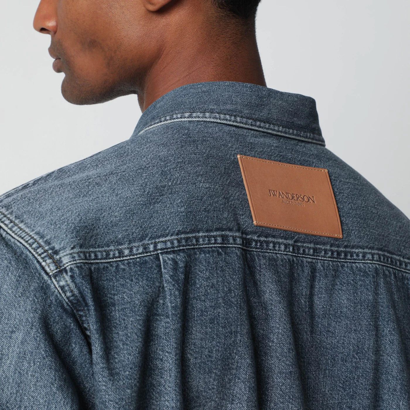 JW Anderson o1d2blof0526 Oversize Denim Shirt in Blue Size US L / EU 52-54 / 3 - 5 Thumbnail