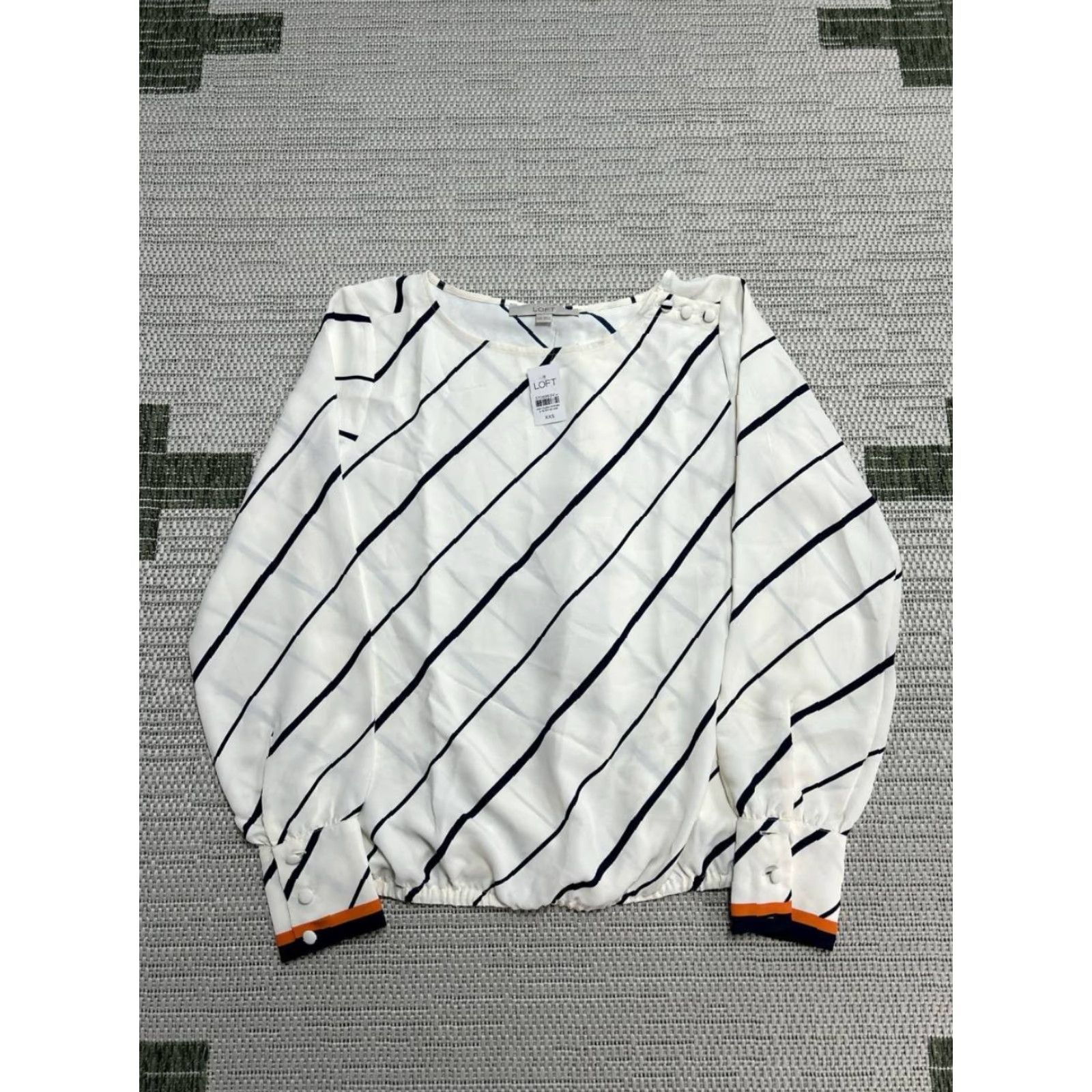 Loft Loft Blouse White Stripe Long Sleeve Round Neck Button Snapped Casual Womens XS-XXS Lightweight Preppy Modern 2XS Size XXS / US 00 / IT 34 - 2 Thumbnail