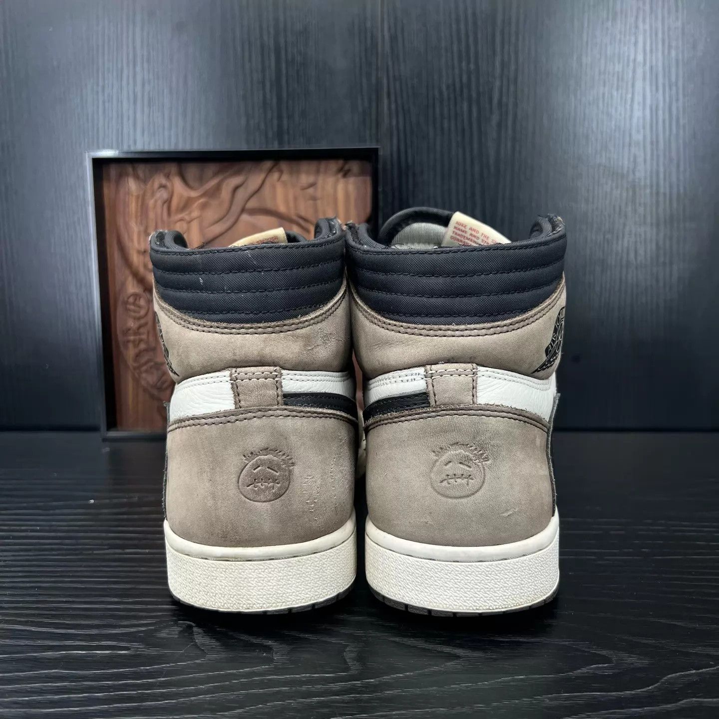Nike TS x AJ1 High OG 'Barbed Hook' 42.5 US Minor Scuffs w/ Box Size US 9.5 / EU 42-43 - 8 Thumbnail