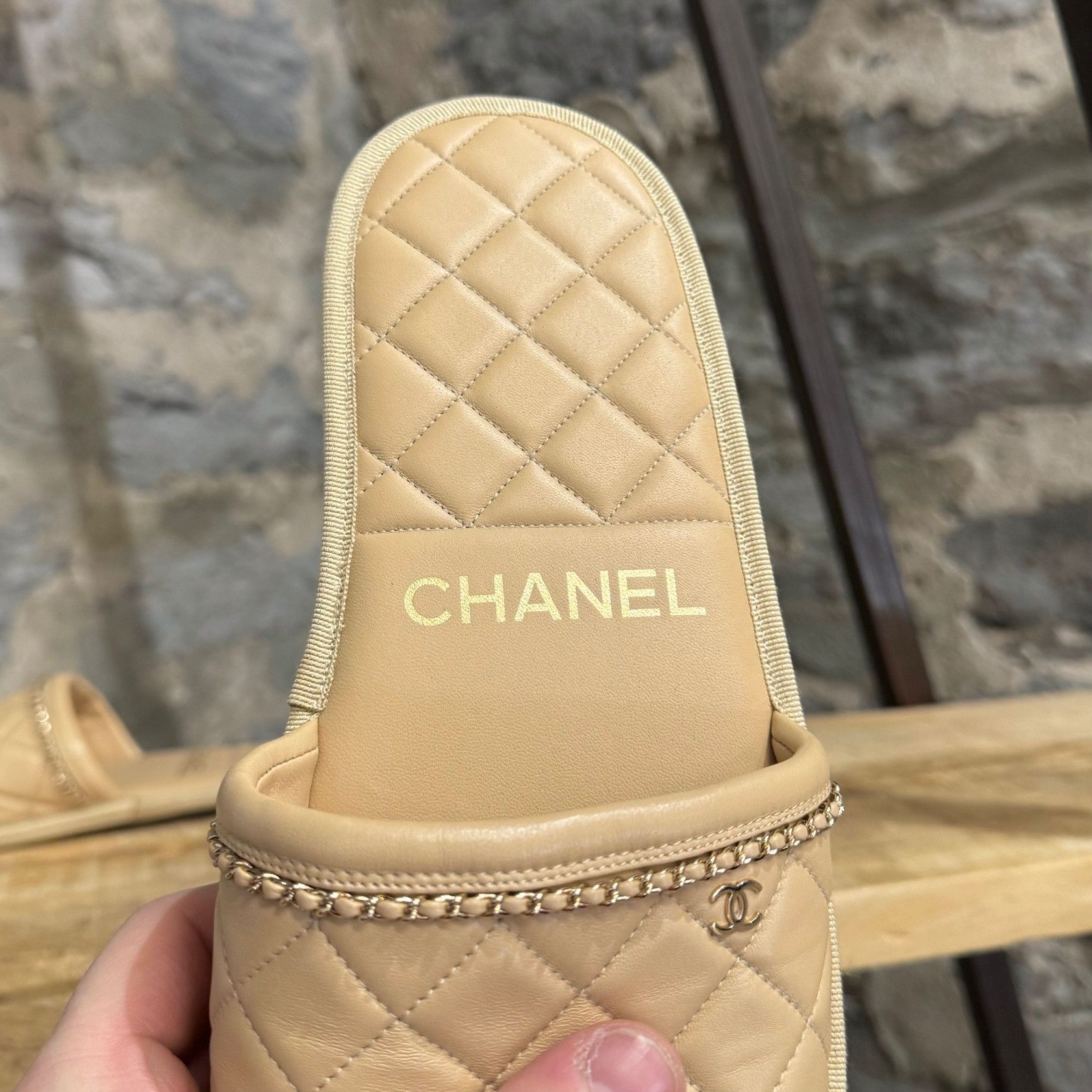 Chanel Chanel Beige Quilted Leather CC Chain Link Slipper Sandals Size US 11 / IT 41 - 6 Thumbnail