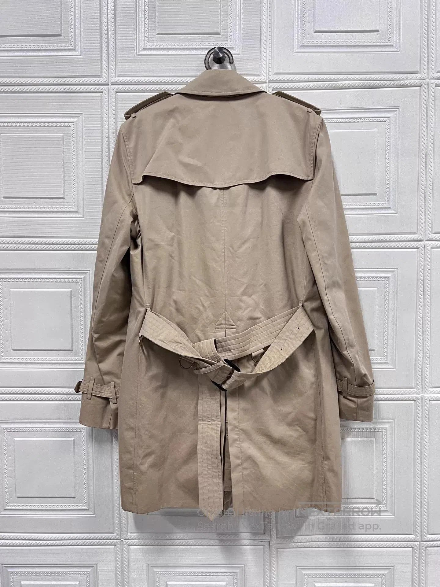 Burberry Beige Double-Breasted Trench Coat Size S. Size US S / EU 44-46 / 1 - 2 Thumbnail