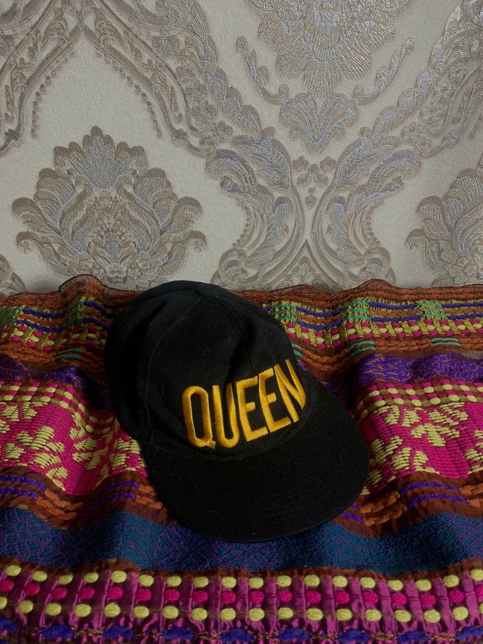 Band Tees VINTAGE QUEEN WORLD TOUR ROCK CAP METAL PUNK ALBUM Y2K 90s Size ONE SIZE - 1 Thumbnail