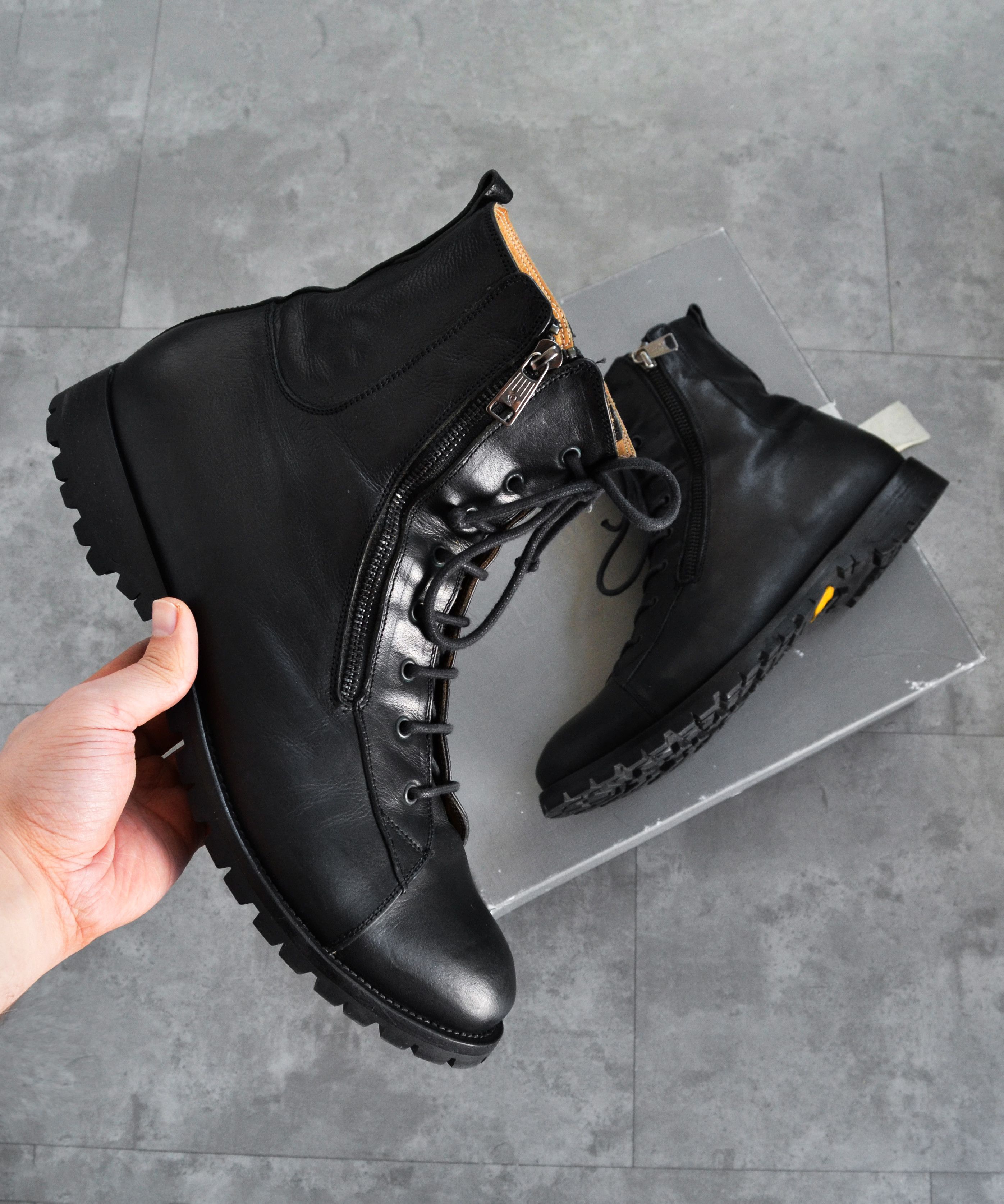 Alexander McQueen ALEXANDER MCQUEEN Boots Ankle Shoes Leather Zip Black 45 Size US 12 / EU 45 - 1 Thumbnail