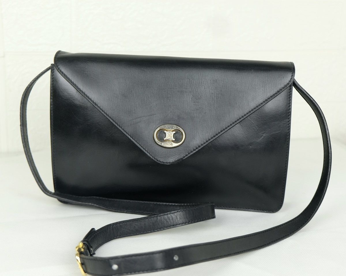 Celine Authentic Vintage CELINE Shoulder Bag Black Leather Size ONE SIZE - 1 Thumbnail