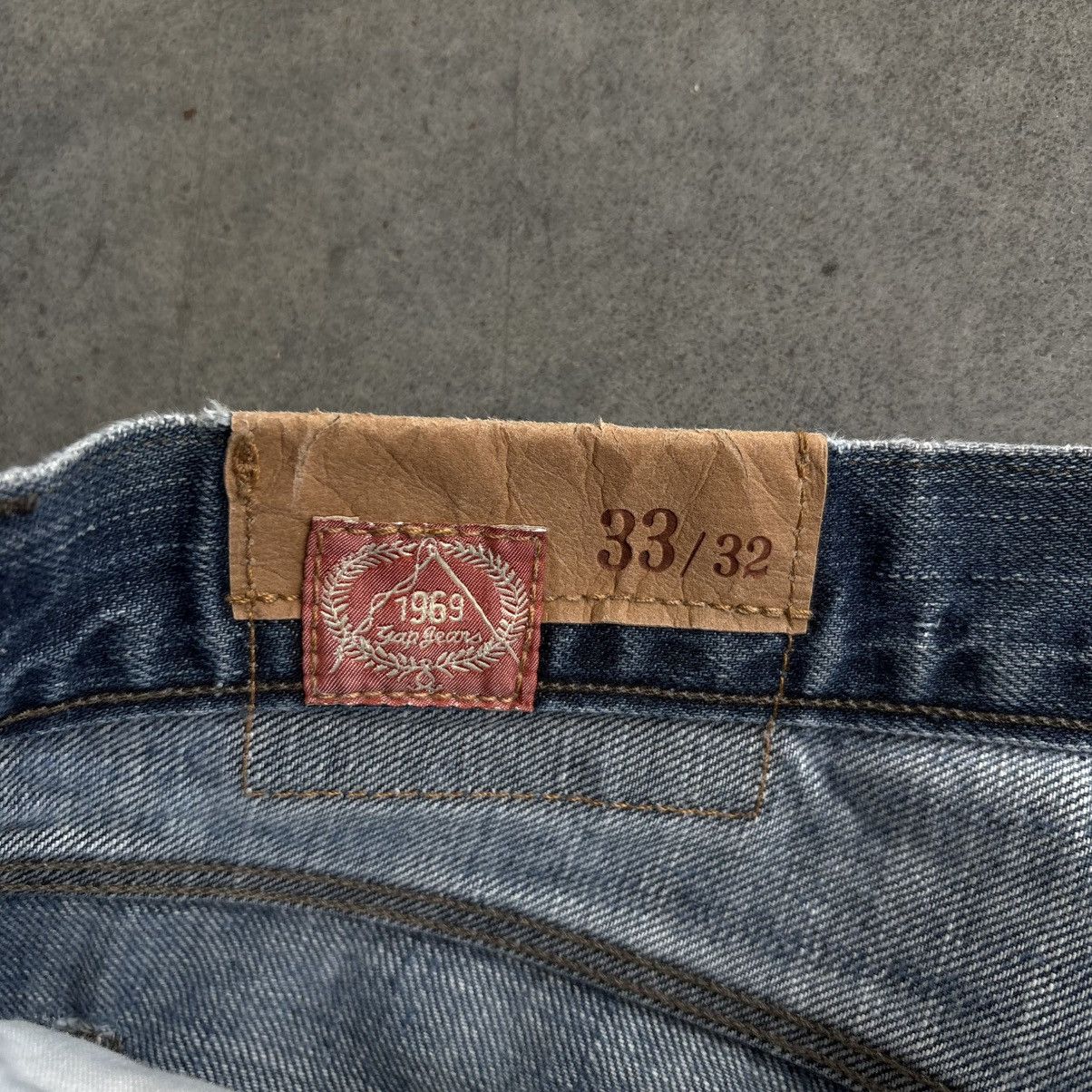Gap × Vintage Vintage Gap Baggy Distressed Jeans 33x32 1969 Fit Washed Size US 33 - 7 Thumbnail