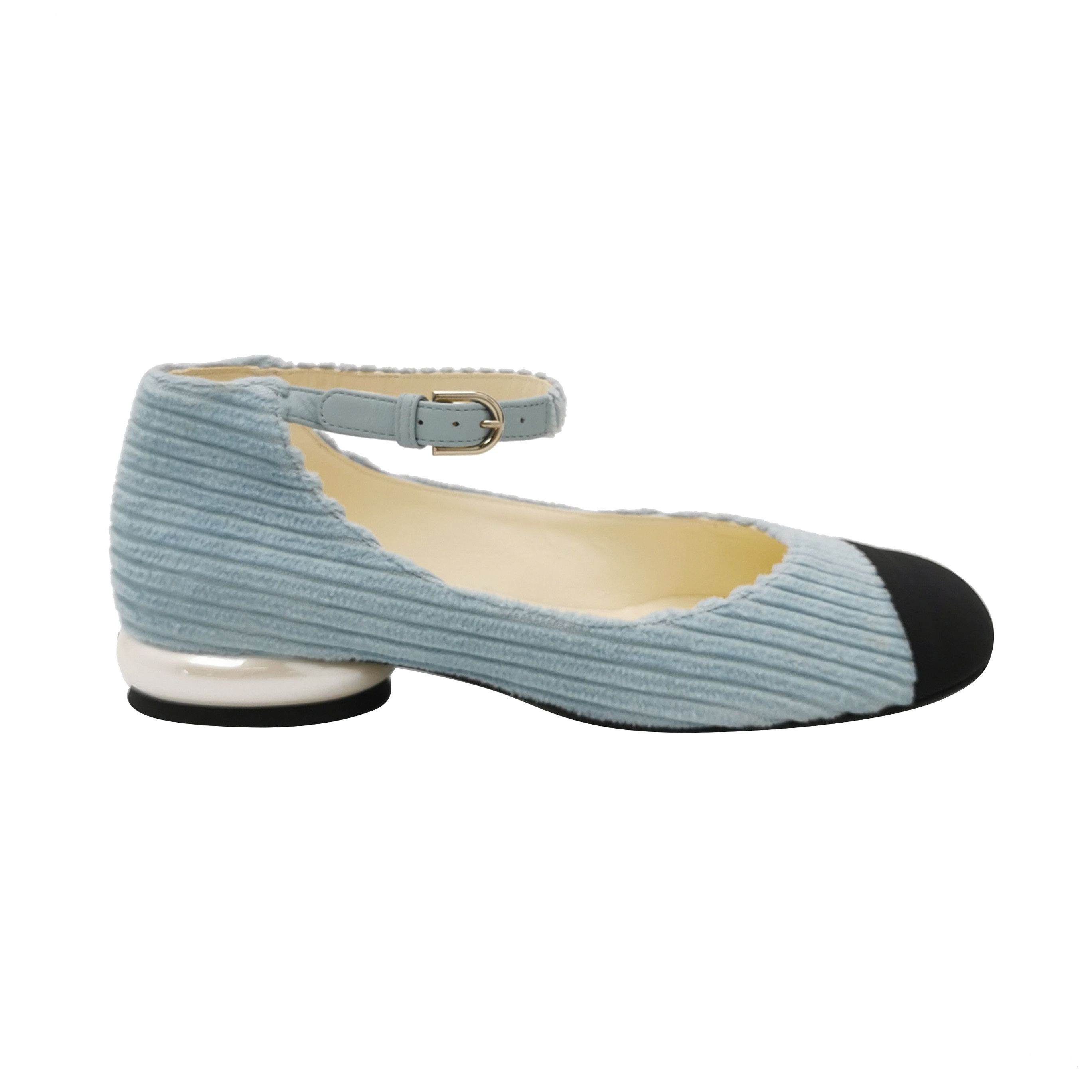 Chanel Chanel Women 6-5 Flats Size US 6.5 / IT 36.5 - 1 Thumbnail