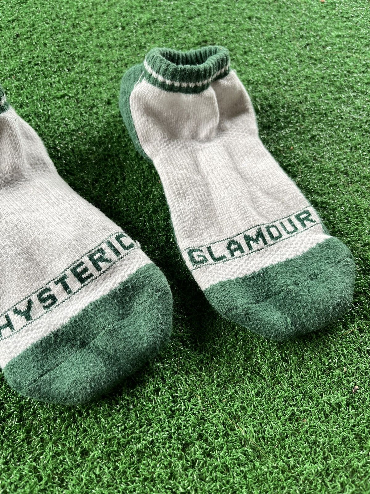 Hysteric Glamour × Japanese Brand × Vintage 🔥Hysteric Glamour Spell Out Pair Socks Japan 🇯🇵 Size ONE SIZE - 2 Thumbnail