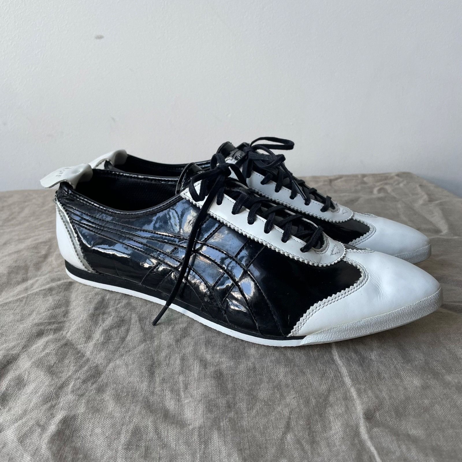 Onitsuka Tiger Onitsuka Tiger Asics Patent Leather Sneakers 9427AC Size US 10 / EU 43 - 1 Thumbnail