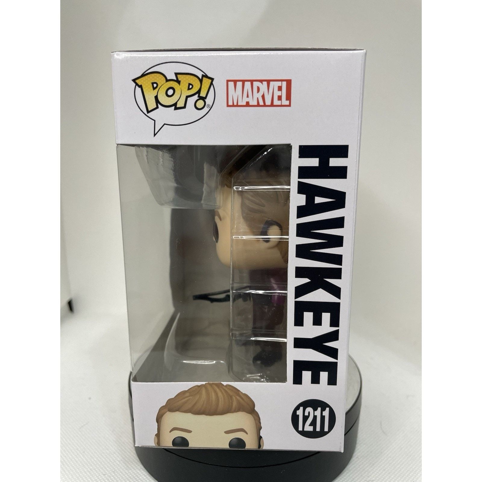 Marvel Comics Funko Pop! Hawkeye #1211 - With Pop Protector Size ONE SIZE - 3 Thumbnail